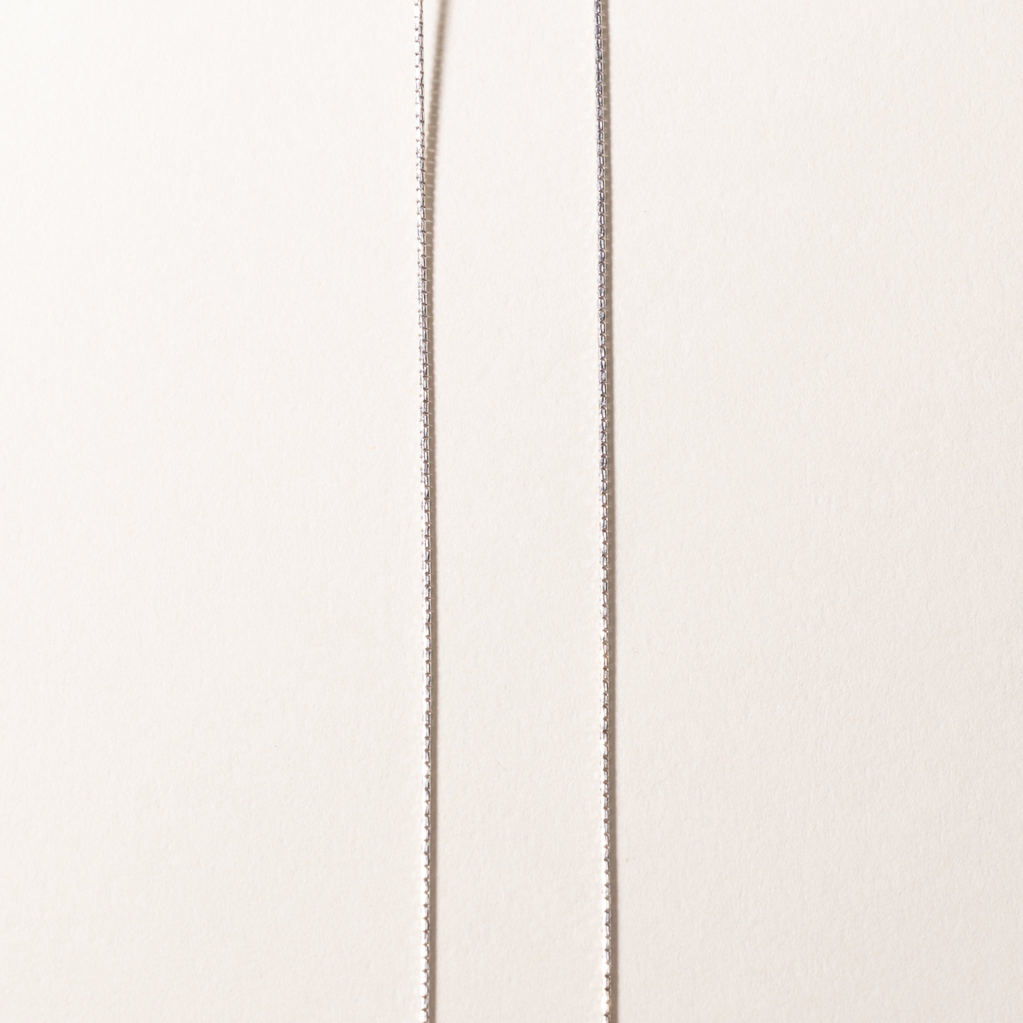 18k White Gold Diamond Necklace | 0.30ctw | 16"