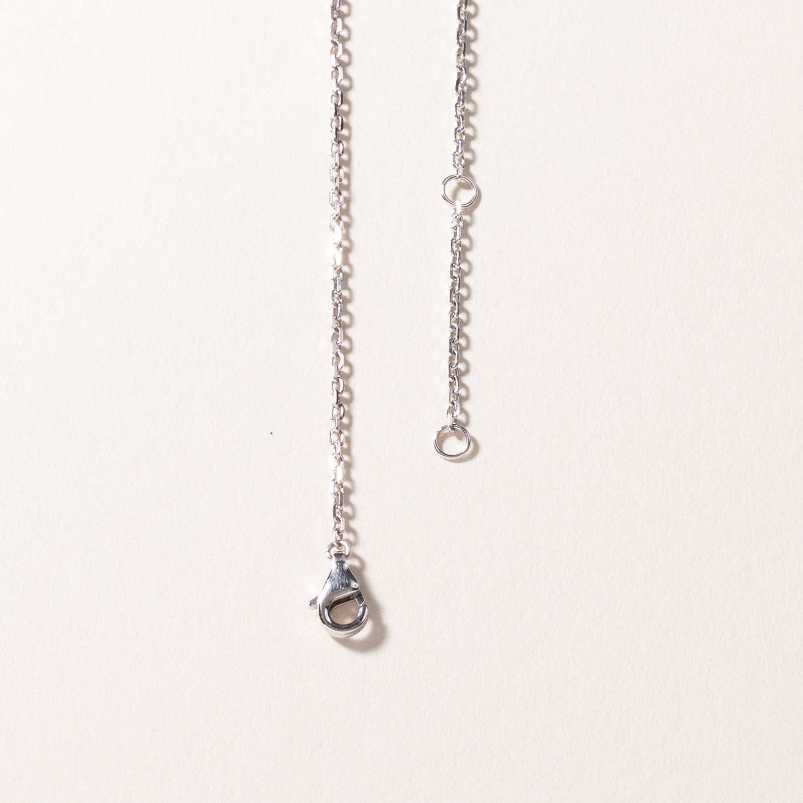 Collier bicolore or, diamants et jade | 0,41 ct | 43-46 cm