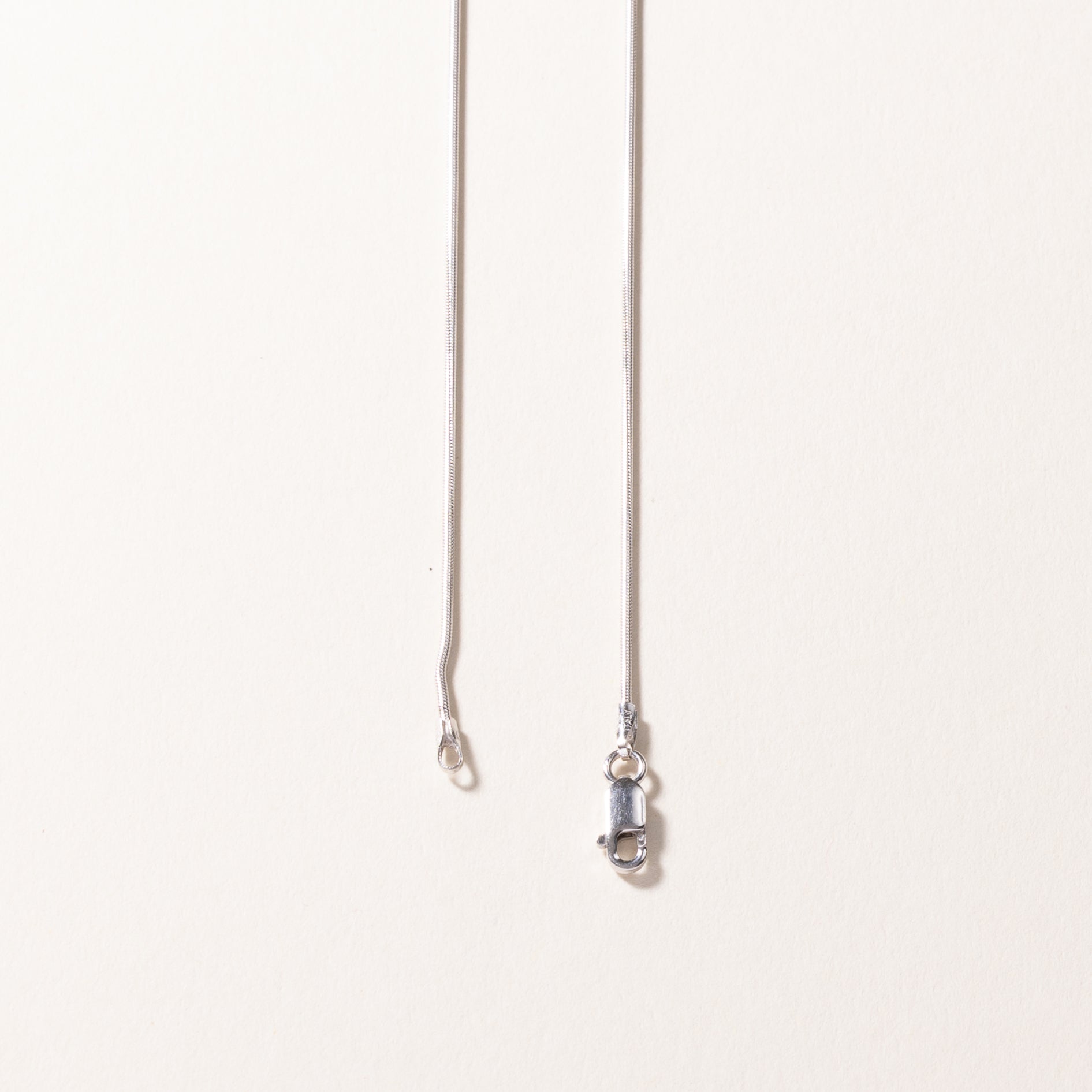 14k White Gold Diamond Necklace | 0.86ctw | 16"