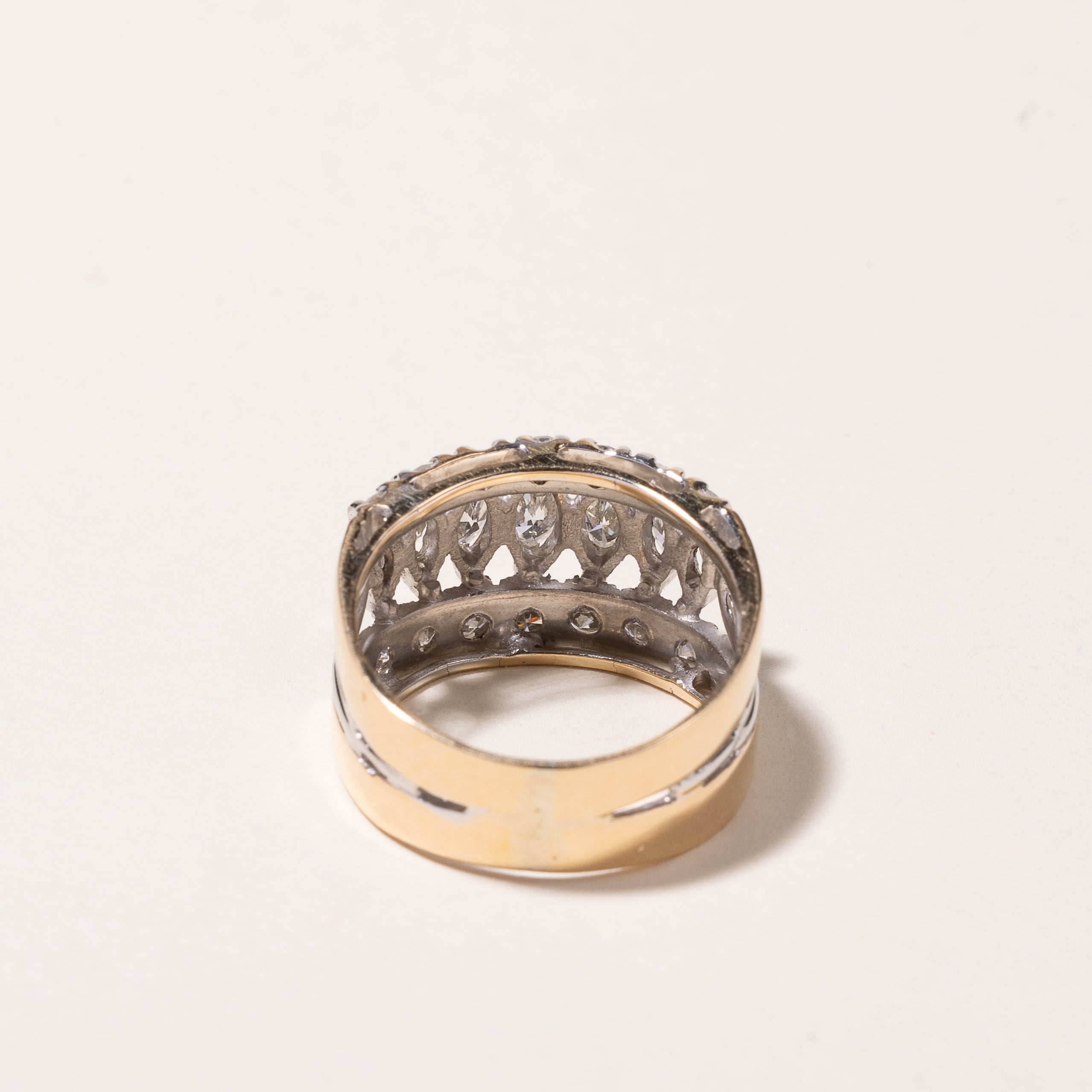Bague en or jaune 18 carats sertie de trois rangées de diamants | 1,27 ct au total | Taille 5,25