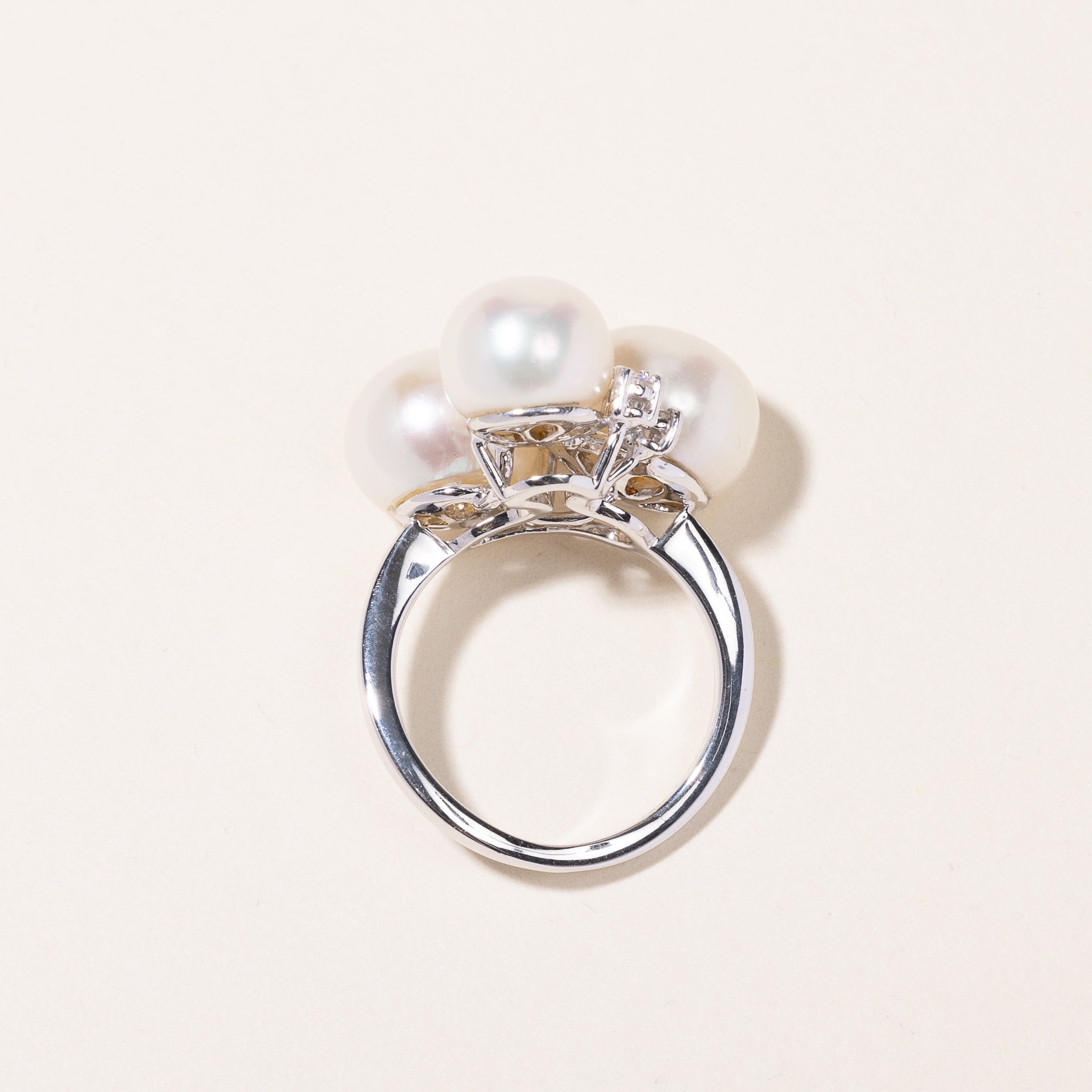 18k White Gold Pearl & Diamond Ring | 8.00x10.00x7.00mm, 0.10ctw | SZ 4.75