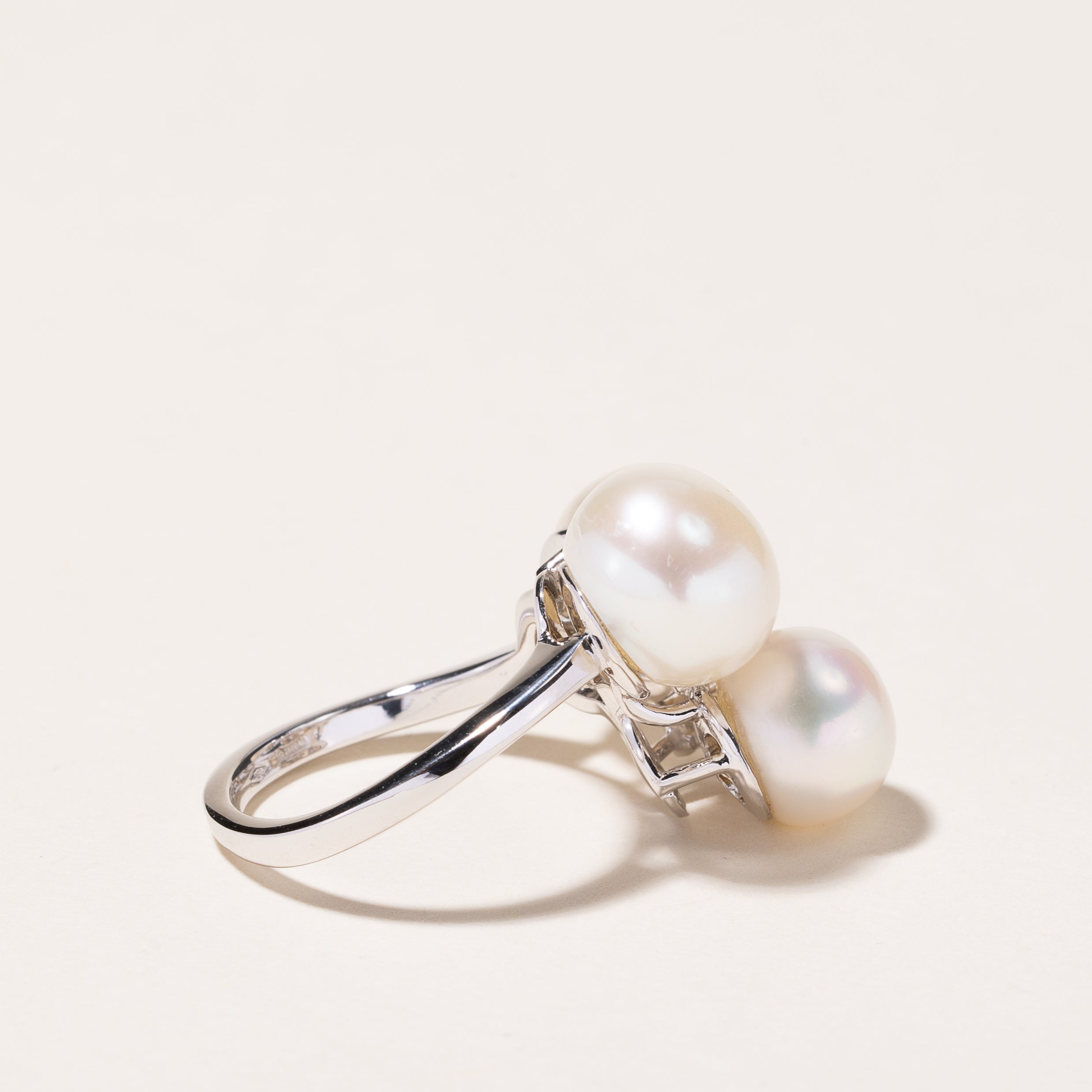 18k White Gold Pearl & Diamond Ring | 8.00x10.00x7.00mm, 0.10ctw | SZ 4.75