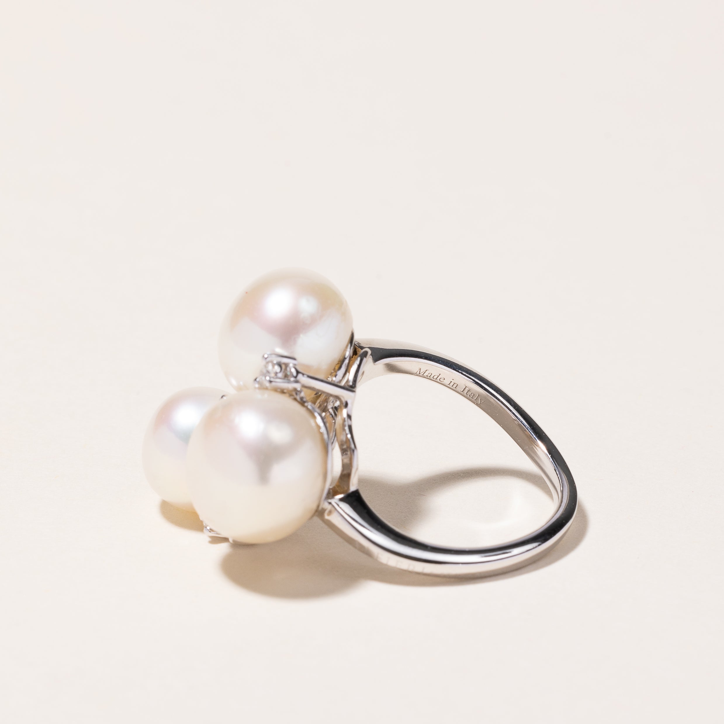 18k White Gold Pearl & Diamond Ring | 8.00x10.00x7.00mm, 0.10ctw | SZ 4.75
