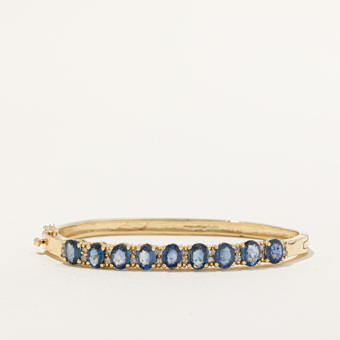 Sapphire & Diamond Bracelet | 5.32ctw, 0.45ctw | 7" |