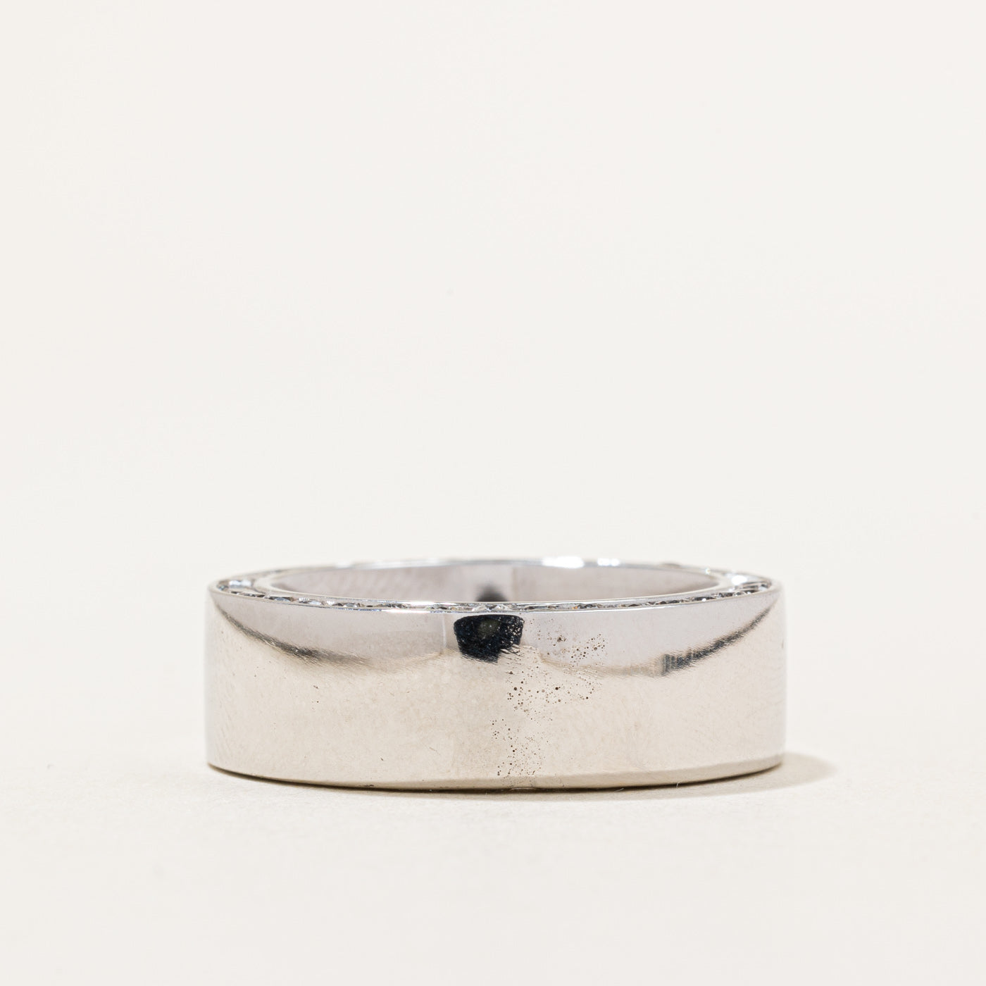 Diamond Rimmed Band | 1.70ctw | SZ 8 |