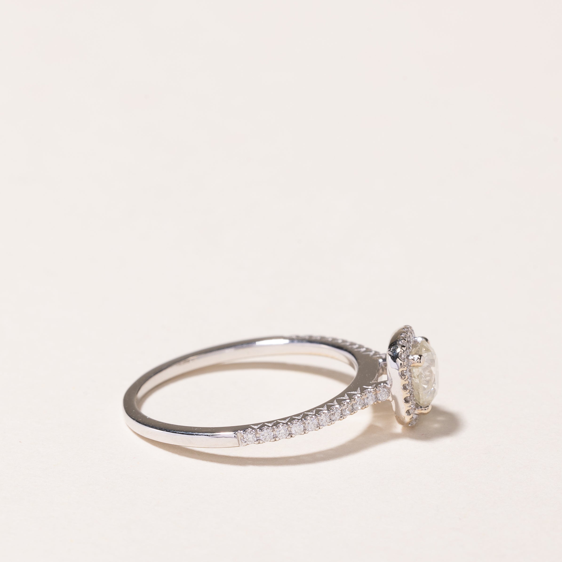 18k White Gold Halo Diamond Engagement Ring | 0.68ctw | SZ 5.5