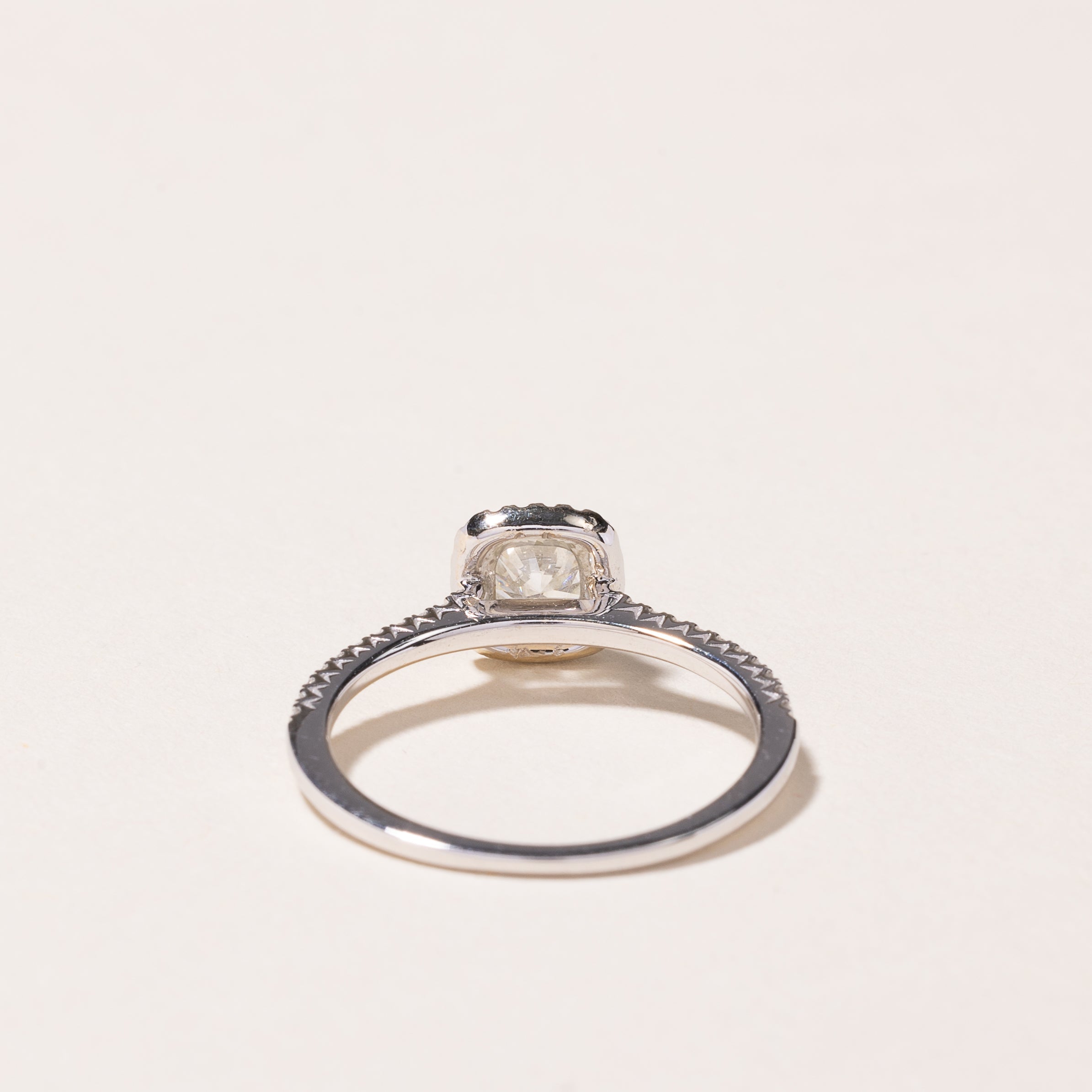 18k White Gold Halo Diamond Engagement Ring | 0.68ctw | SZ 5.5