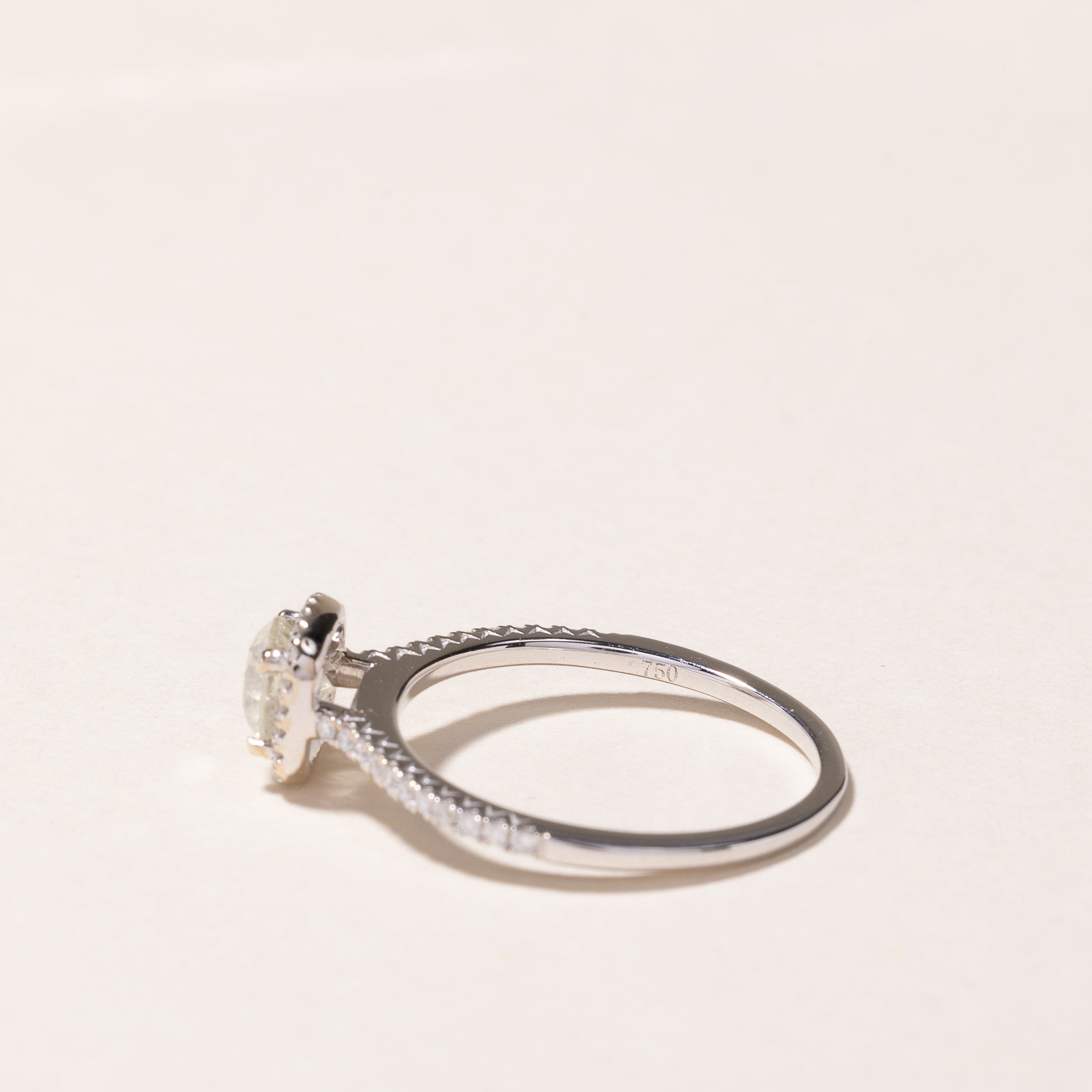 18k White Gold Halo Diamond Engagement Ring | 0.68ctw | SZ 5.5