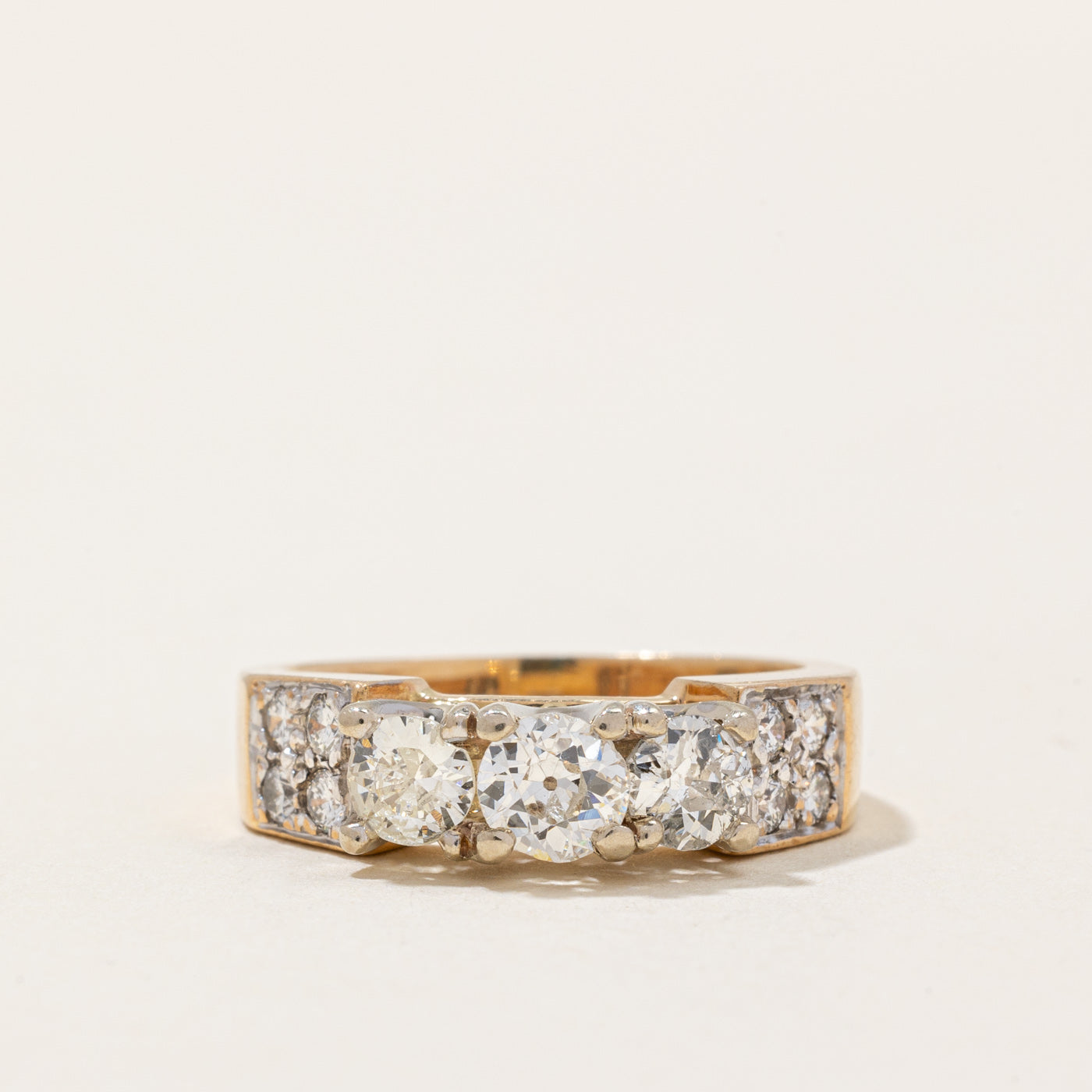 Bague sertie d'un diamant taille ancienne européenne | 1,35 ct | Taille 6,25 |