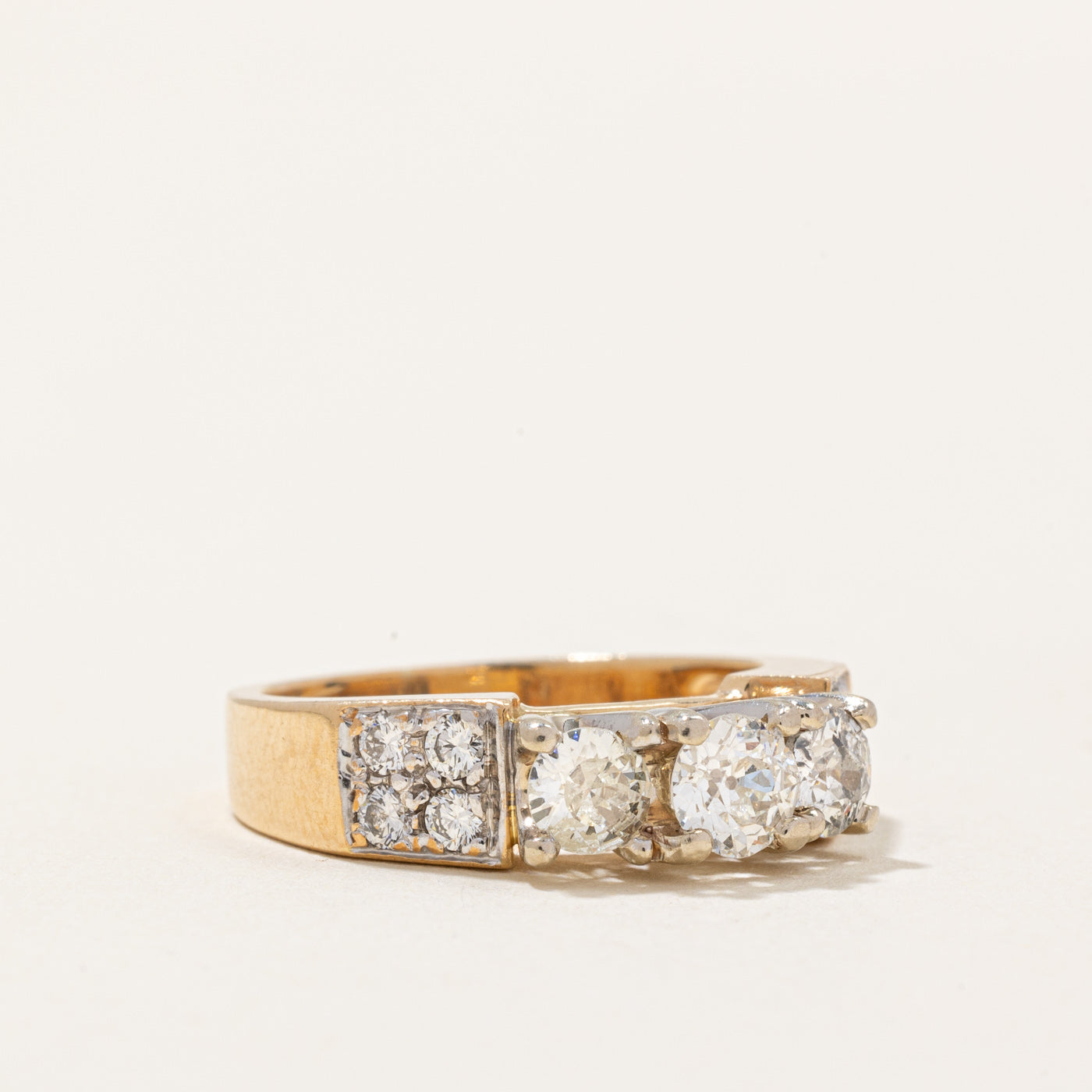 Bague sertie d'un diamant taille ancienne européenne | 1,35 ct | Taille 6,25 |