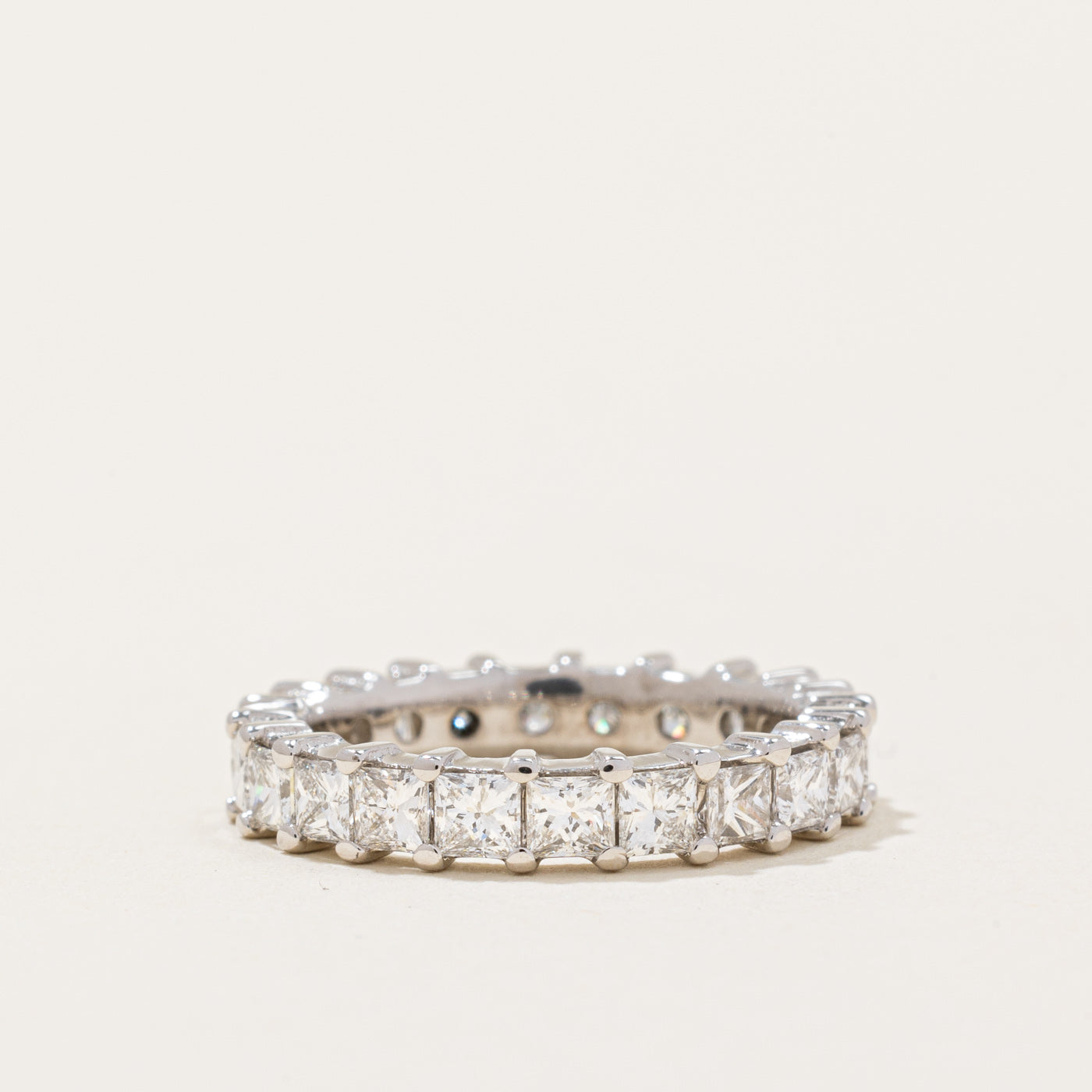 Bague d'éternité en diamant taille princesse | 1,57 ct VS1 F/G | Taille 4 |