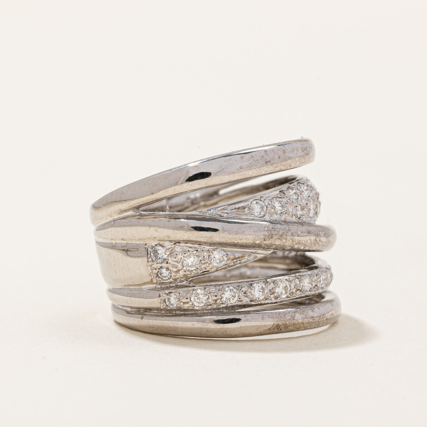 Overlapping Diamond Ring | 0.27ctw | SZ 6.25 |