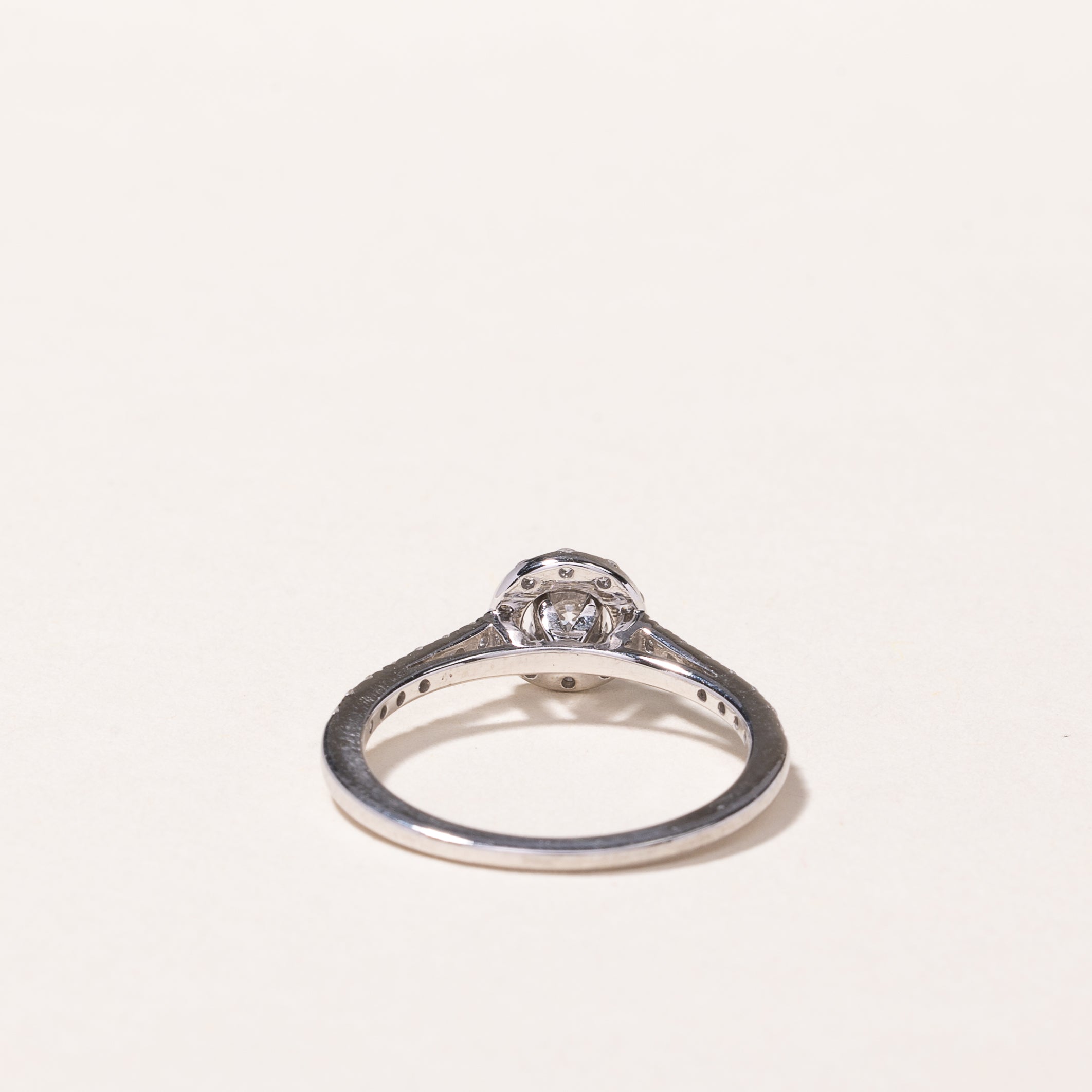 Bague halo en or blanc 10 carats avec diamants | 0,40 ct | Taille 5