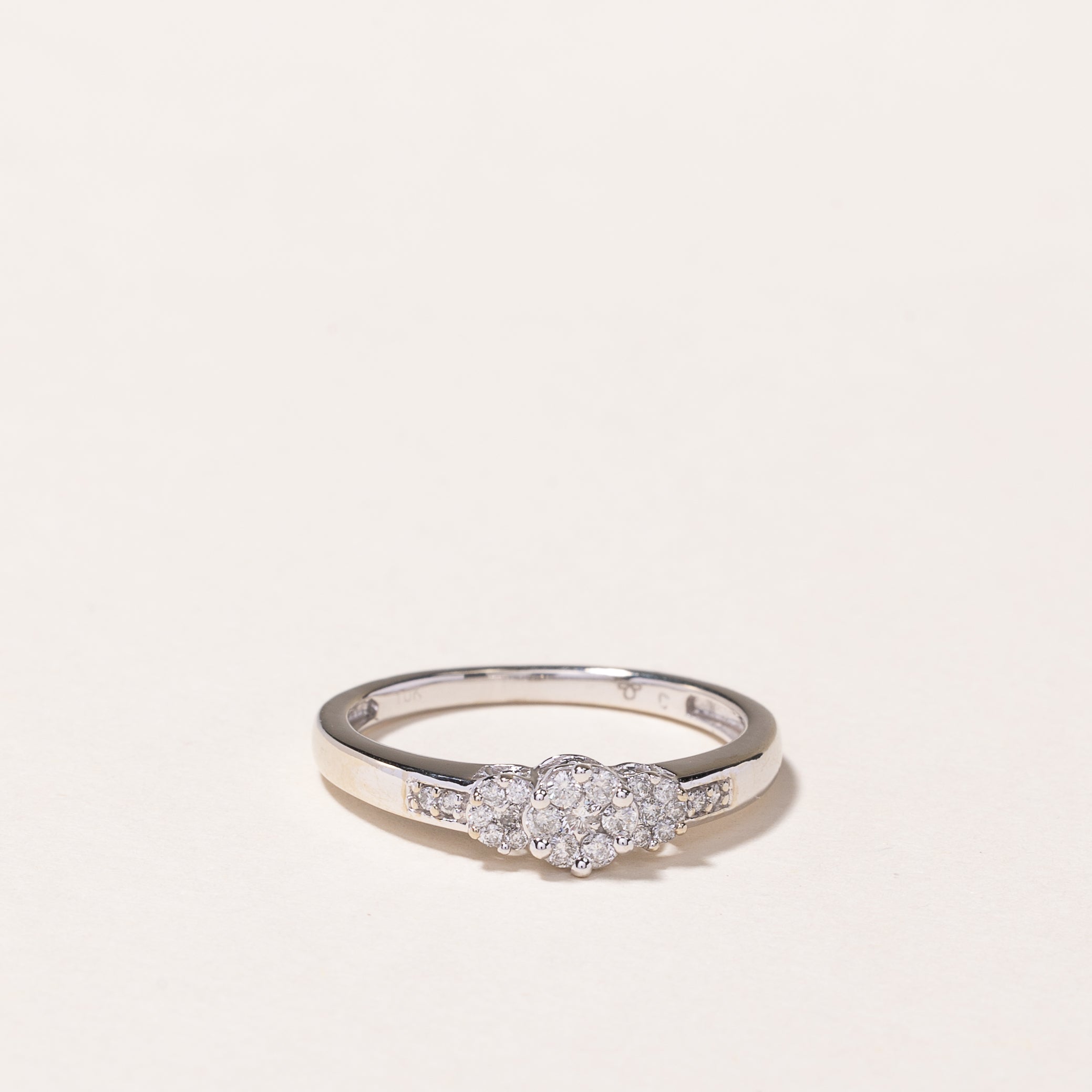 Bague en or blanc 10 carats sertie de diamants en grappe | 0,26 ct au total | Taille 7