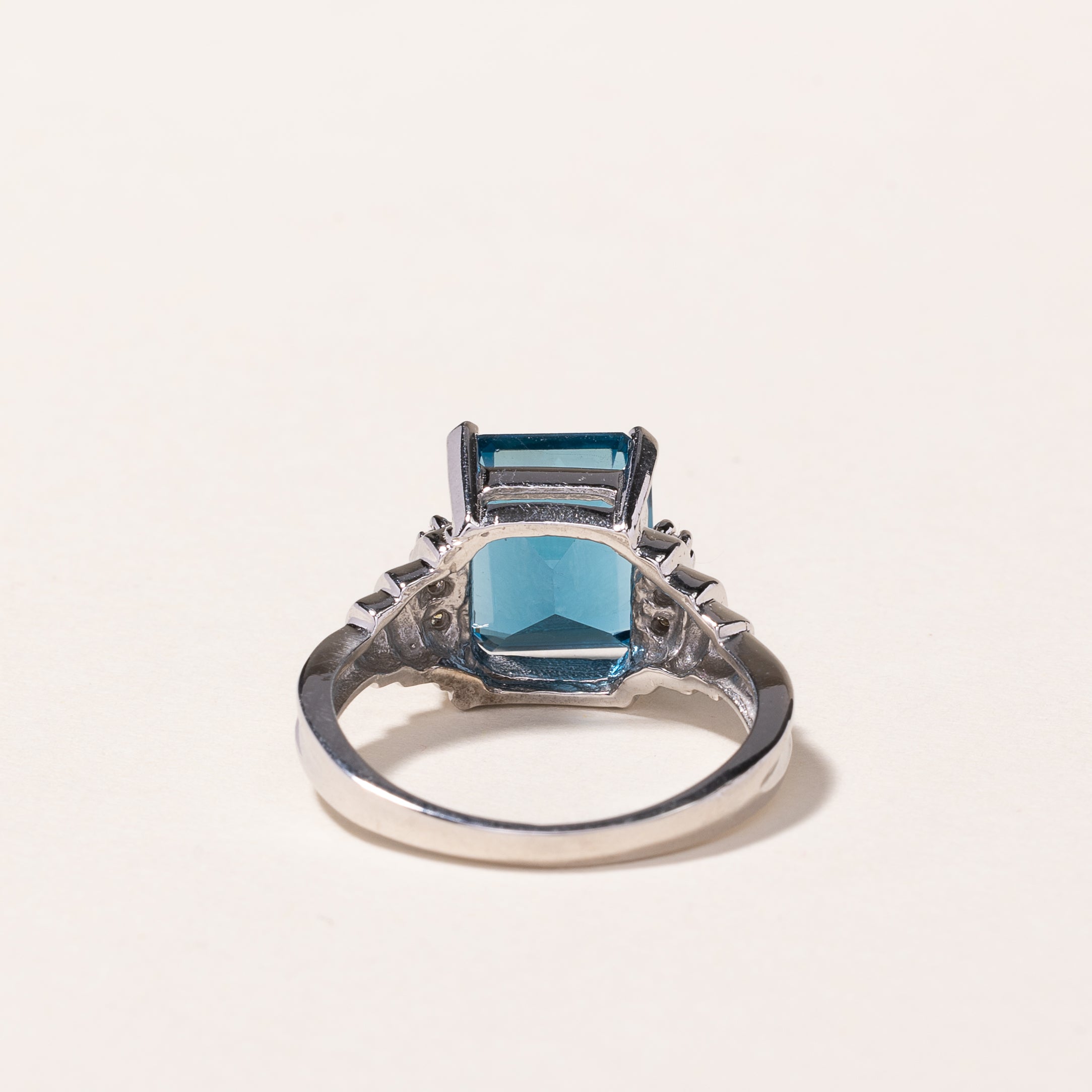 14k White Gold Blue Topaz & Diamond Ring | 5.85ct, 0.14ctw | SZ 8
