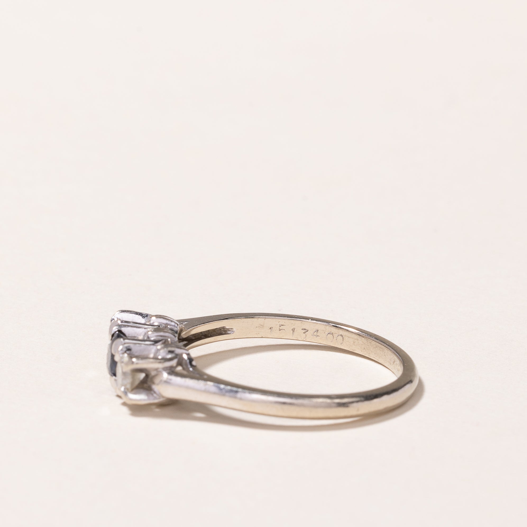 14k White Gold Sapphire & Diamond Ring | 0.25ct, 0.30ctw | SZ 7.5