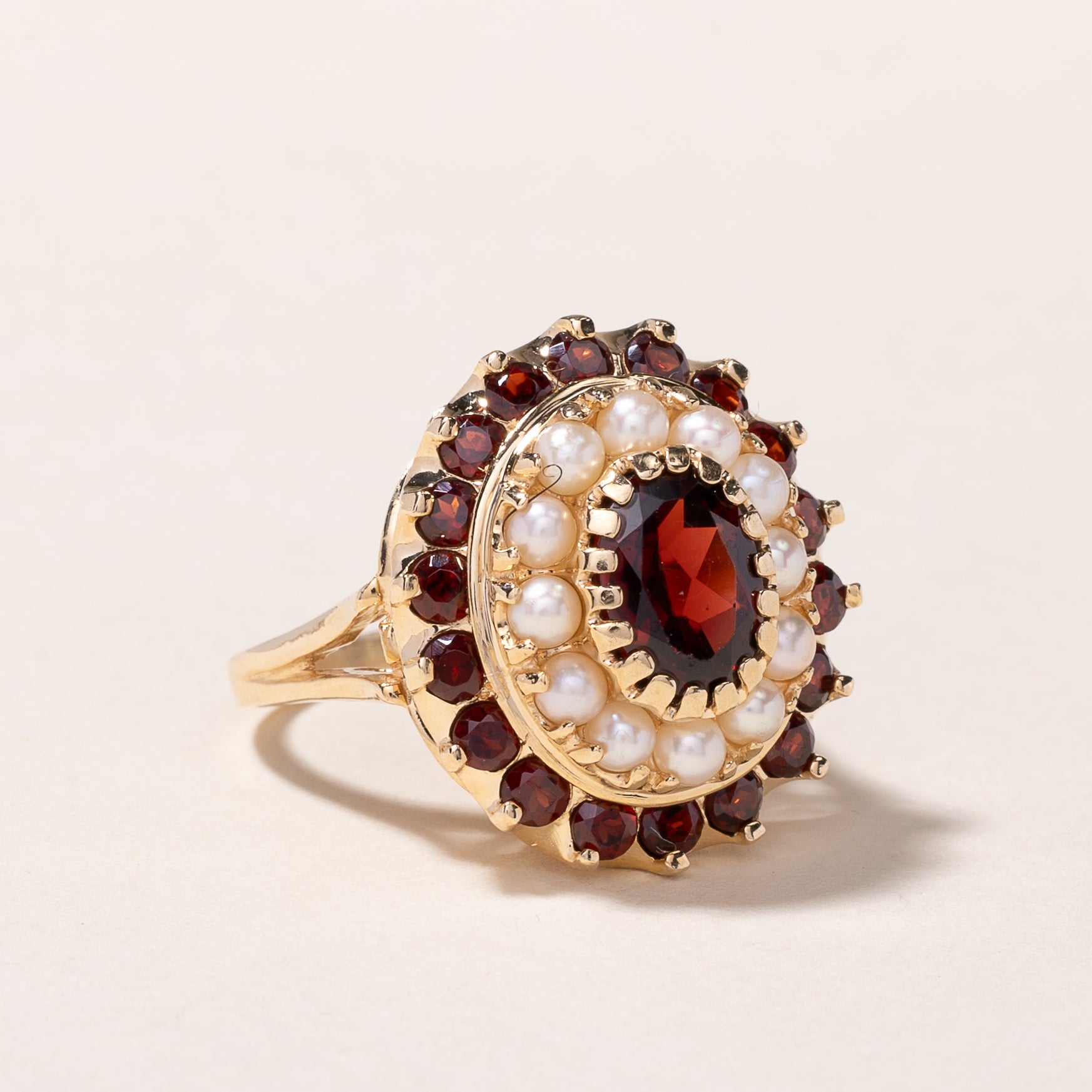 14k Yellow Gold Garnet & Pearl Ring | 2.74ctw, 2.00-2.50mm | SZ 4.5
