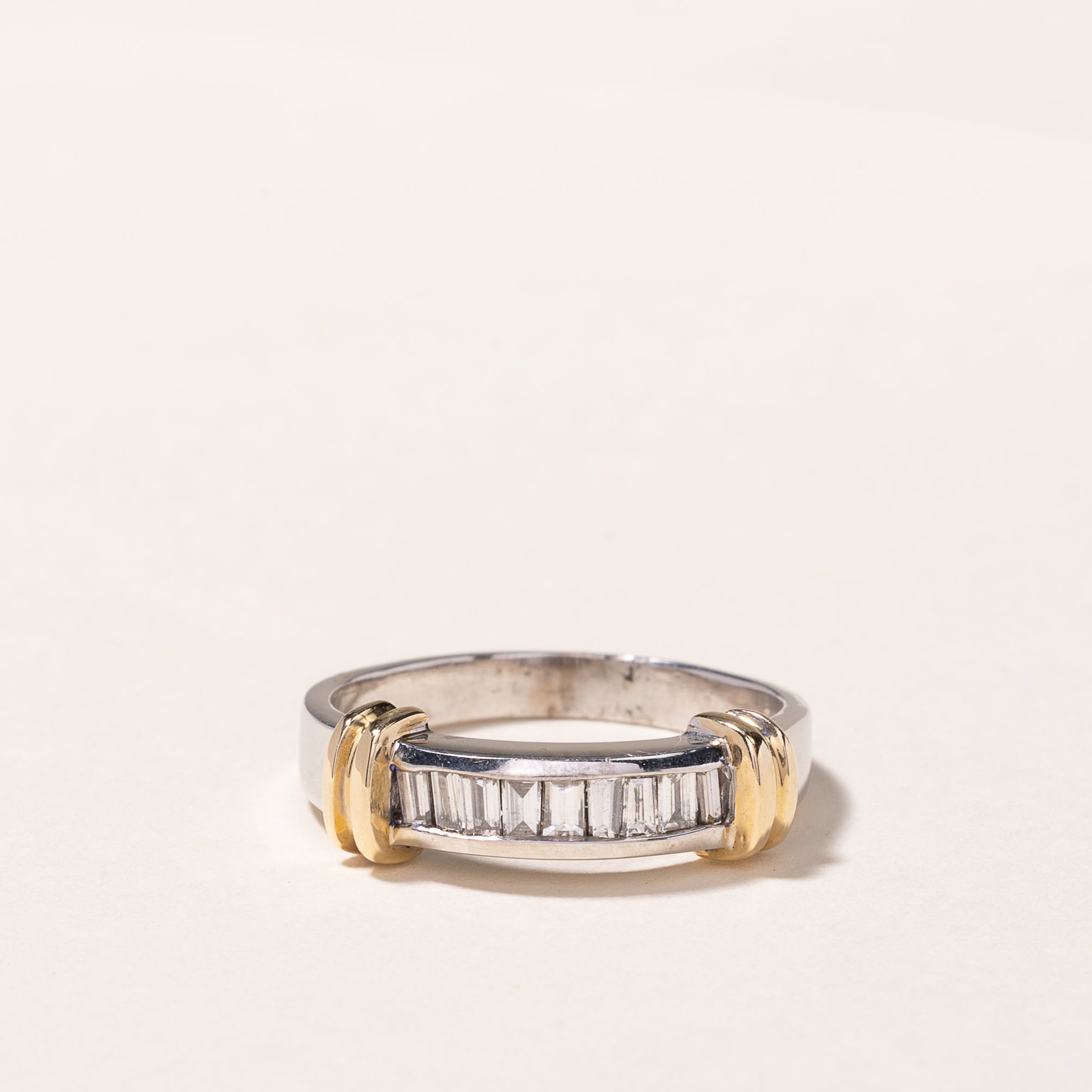 Alliance en or bicolore 14 carats sertie de diamants | 0,44 ct au total | Taille 8