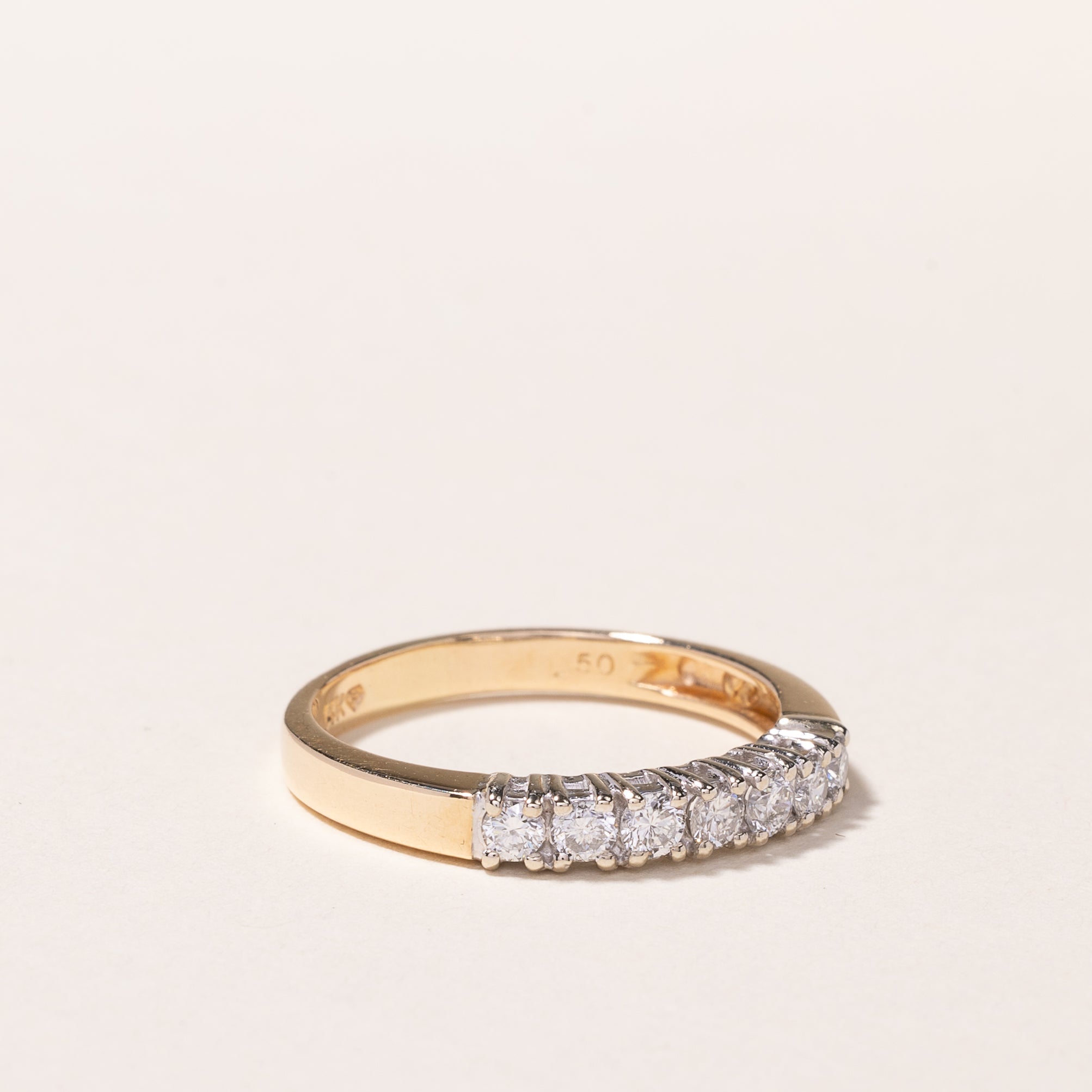 Bague en or jaune 14 carats sertie de sept diamants | 0,56 ct au total | Taille 8,5