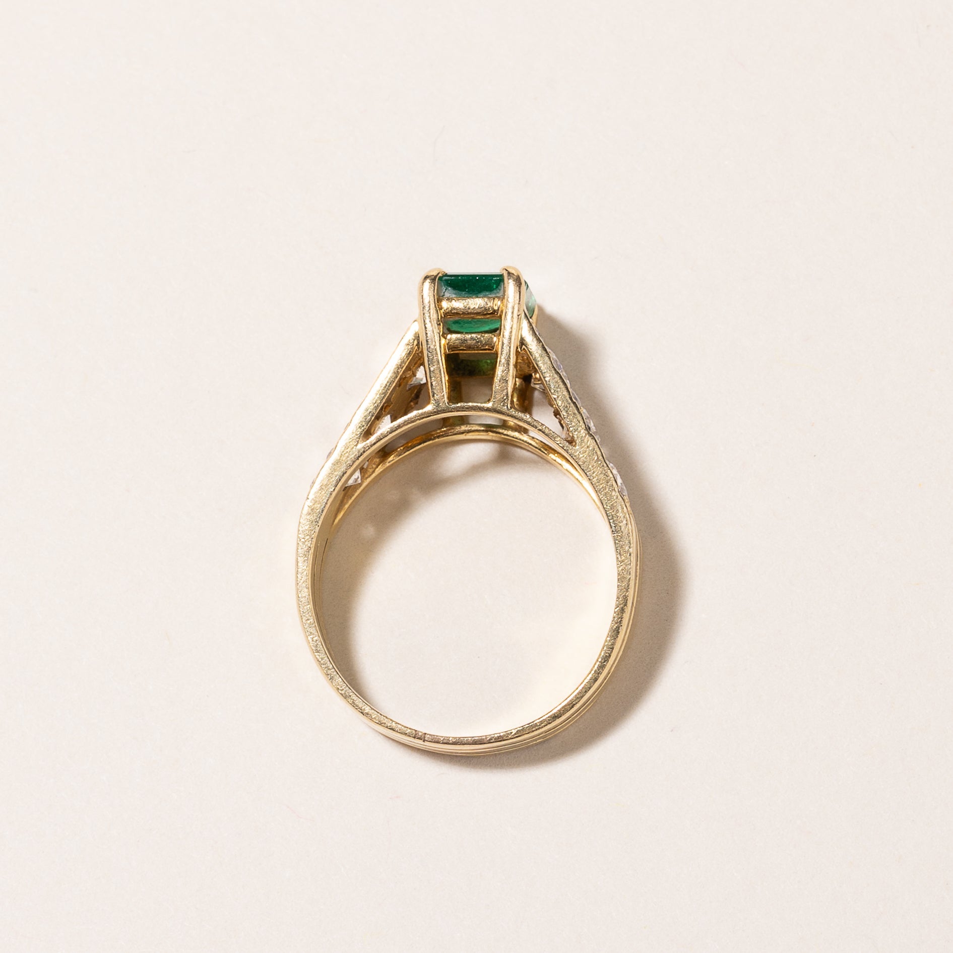 18k Yellow Gold Emerald & Diamond Ring | 0.93ct, 0.84ctw, 0.24ctw | SZ 6