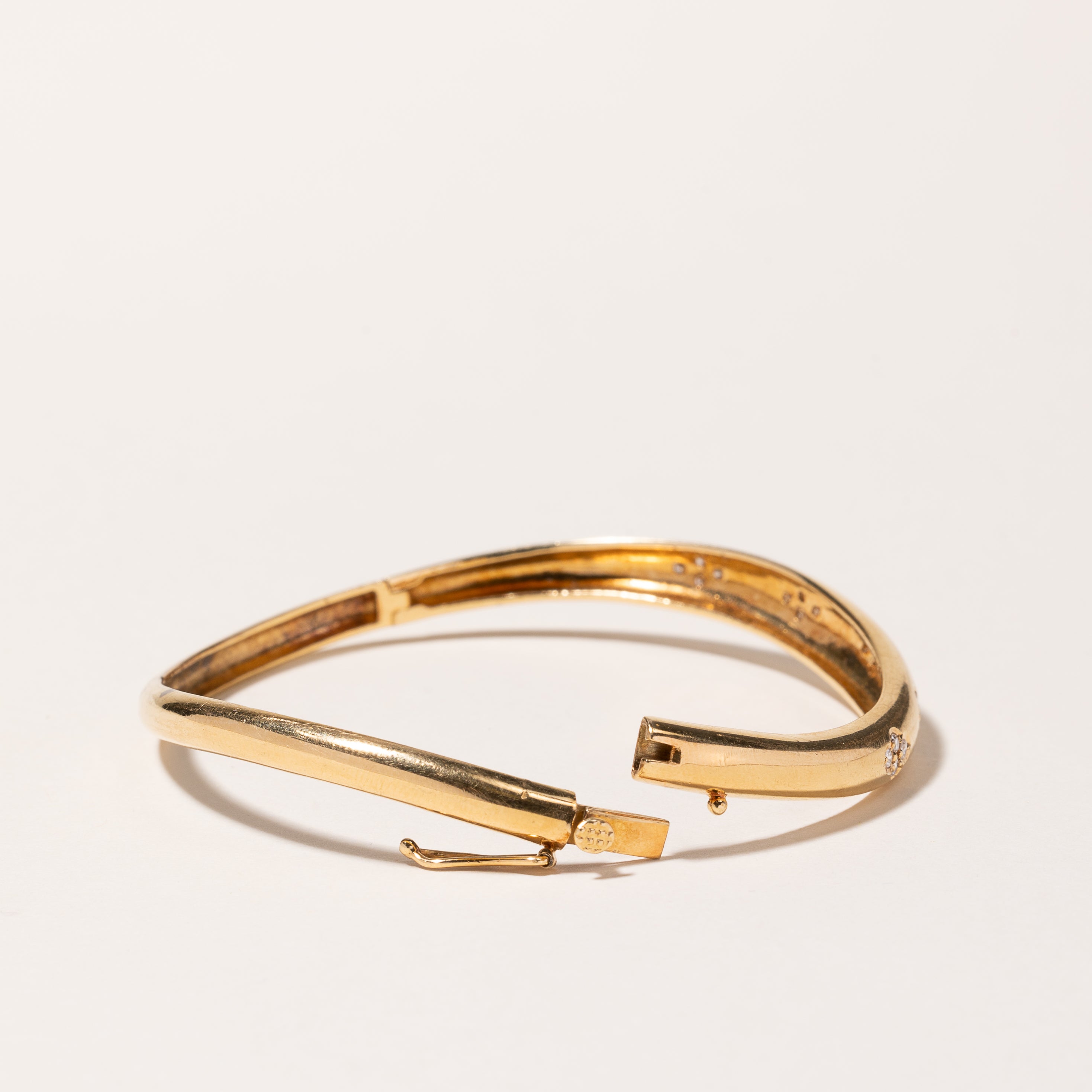 18k Yellow Gold Diamond Bangle Bracelet | 0.27ctw