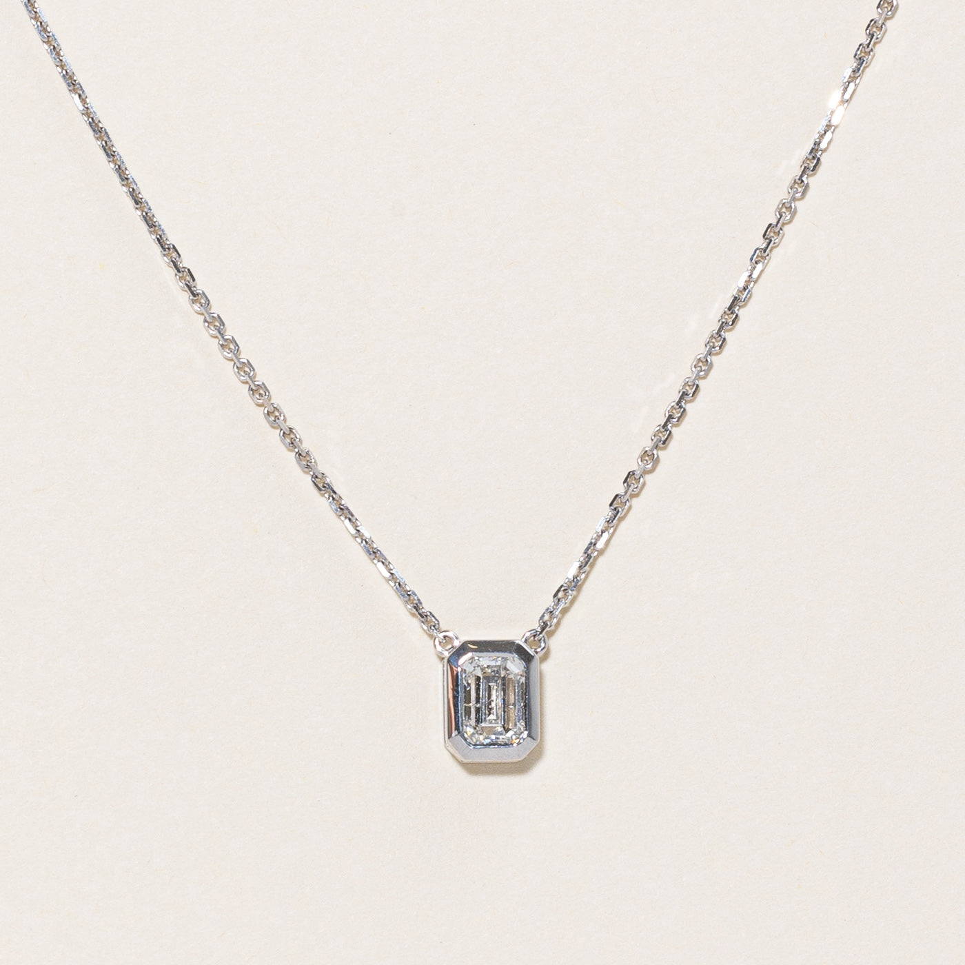 White Gold & Emerald Cut Diamond Necklace | 1.09ct | 18" |
