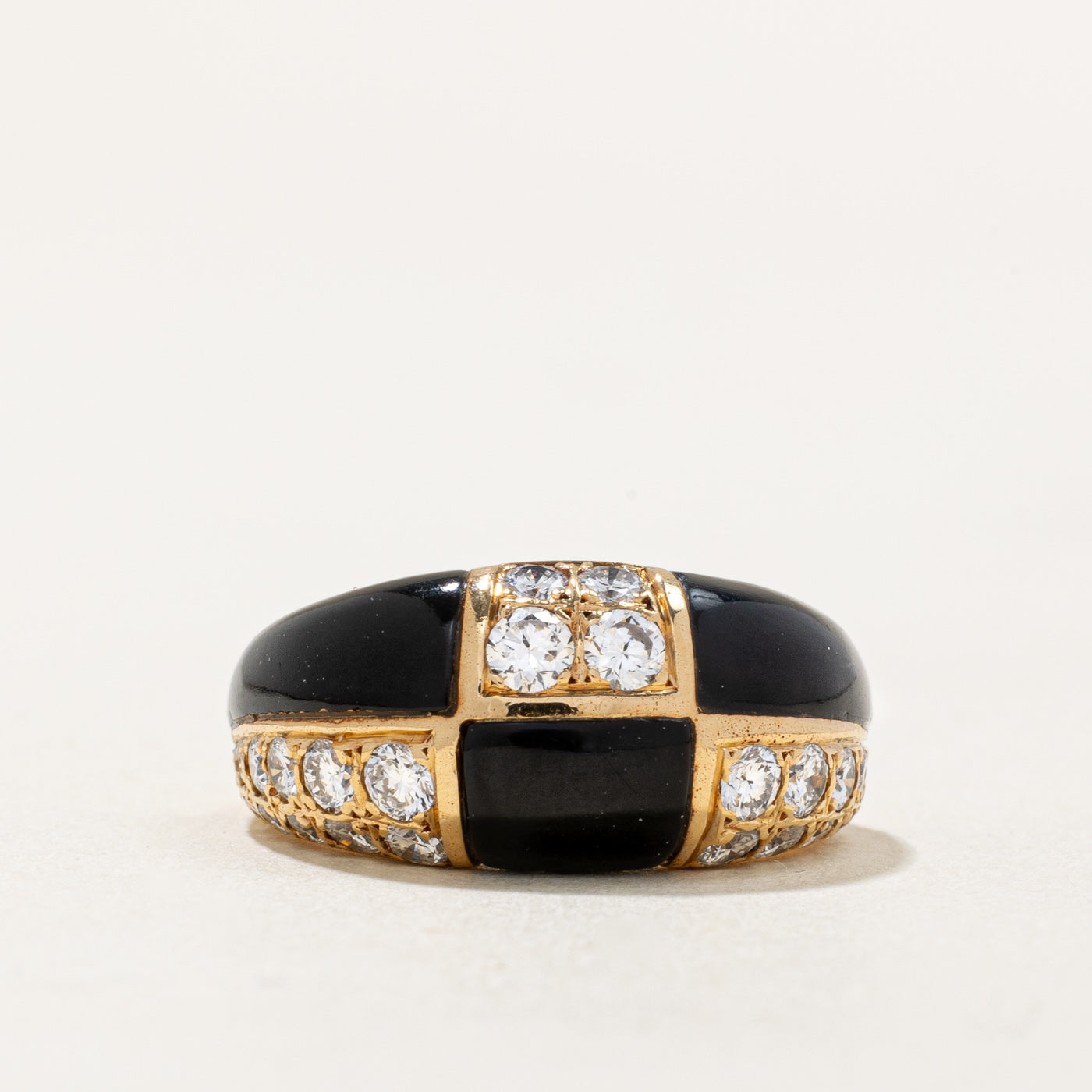 Bague en onyx et diamants | 15 mm x 6 mm, 1,2 ct | Taille 4,75 |