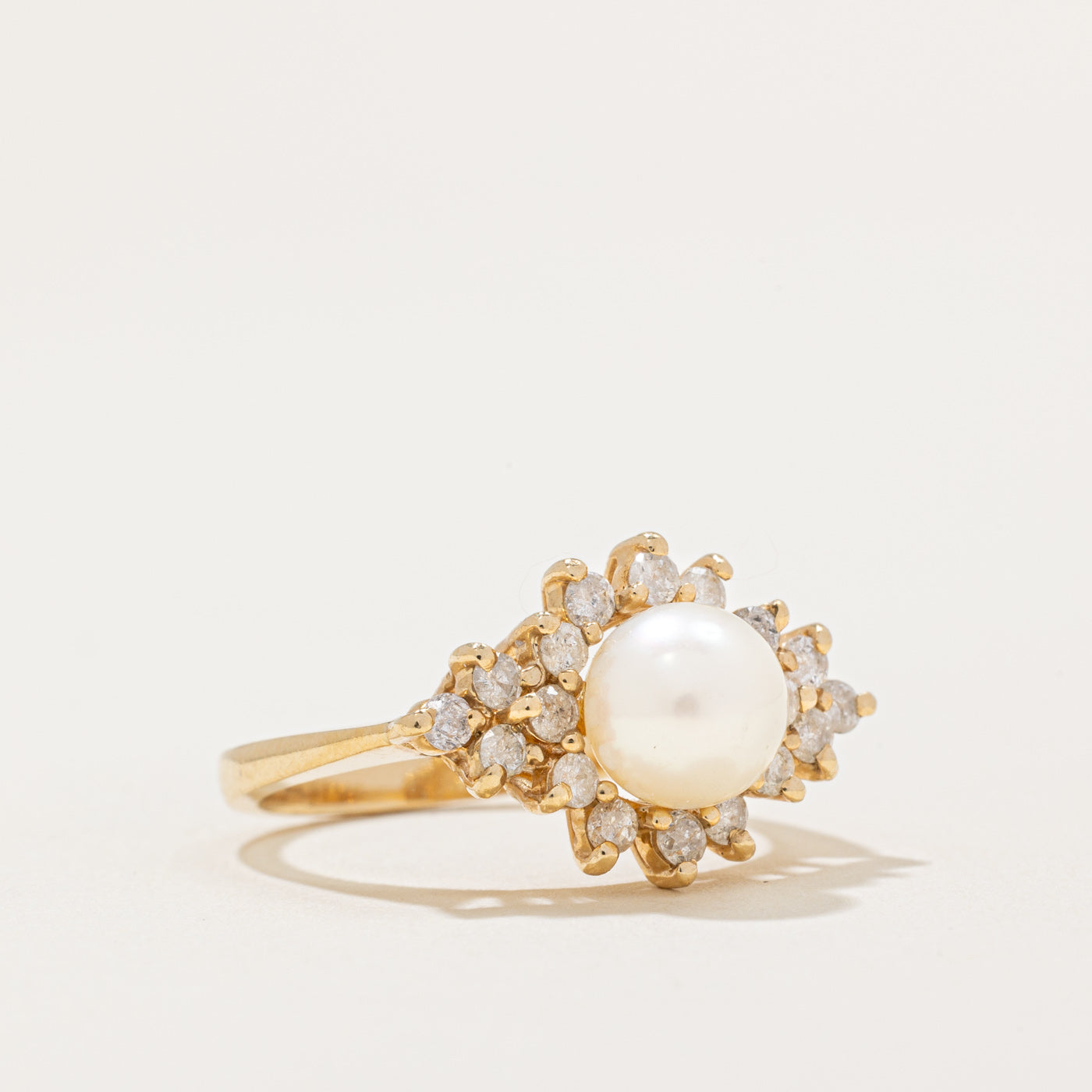 Cultured Pearl & Diamond Cocktail Ring | 0.54ctw | SZ 6.25 |