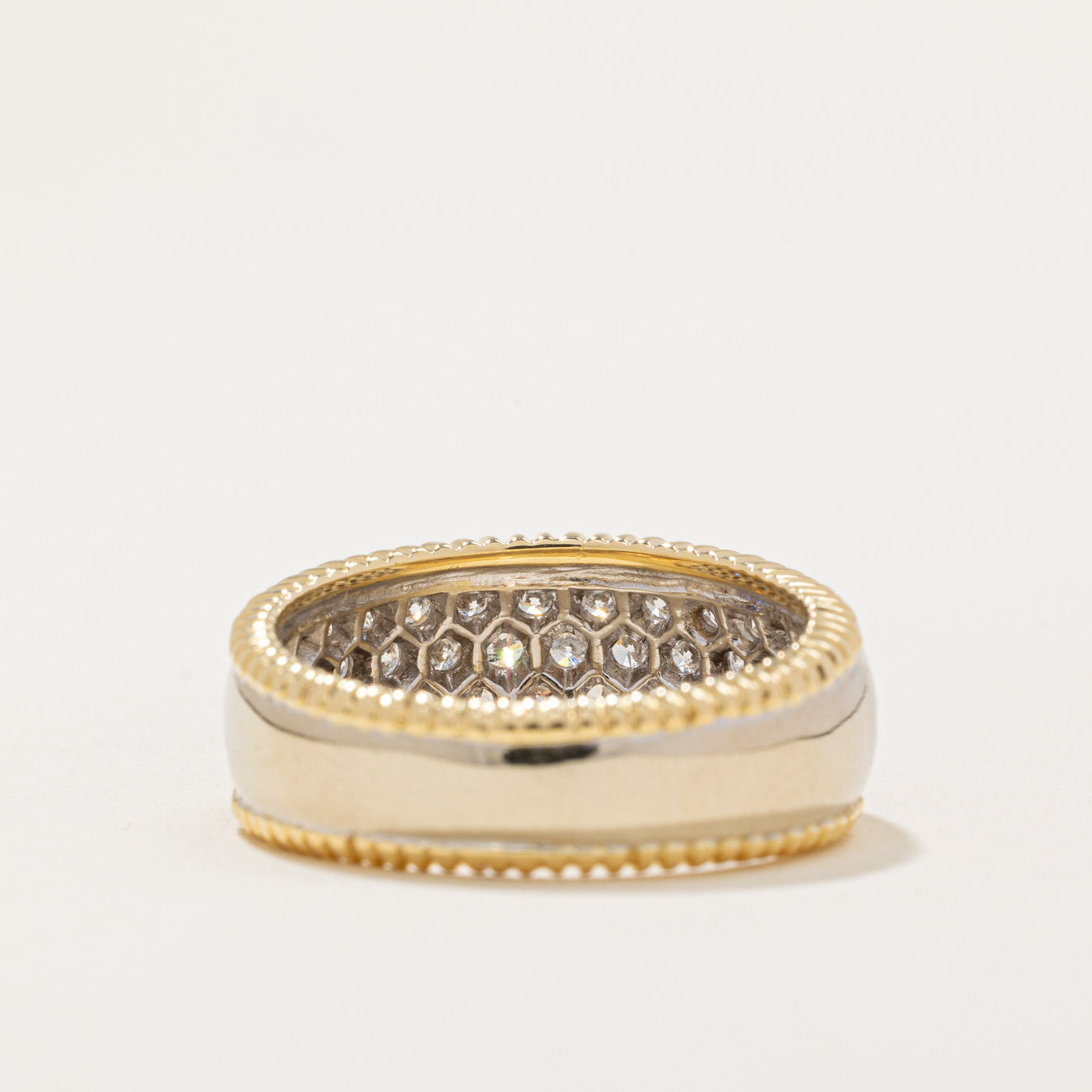 Bague sertie de diamants pavés | 1,01 ct | Taille 7,75 |
