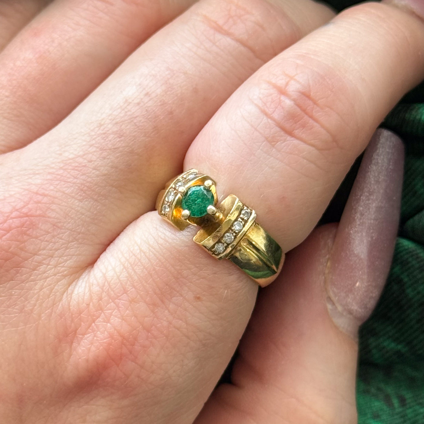 High Set Emerald & Diamond Ring | 0.29ct, 0.11ctw | SZ 7 |