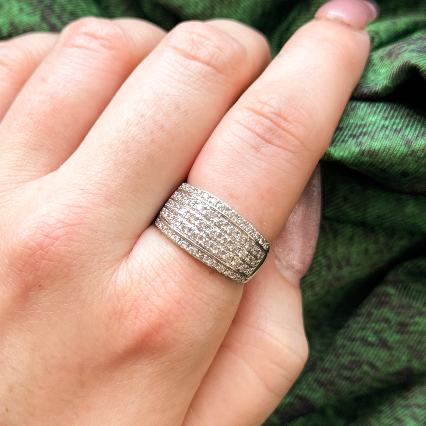 Michael Hill' Pave Set Diamond Ring | 1.00ctw | SZ 7.25 |