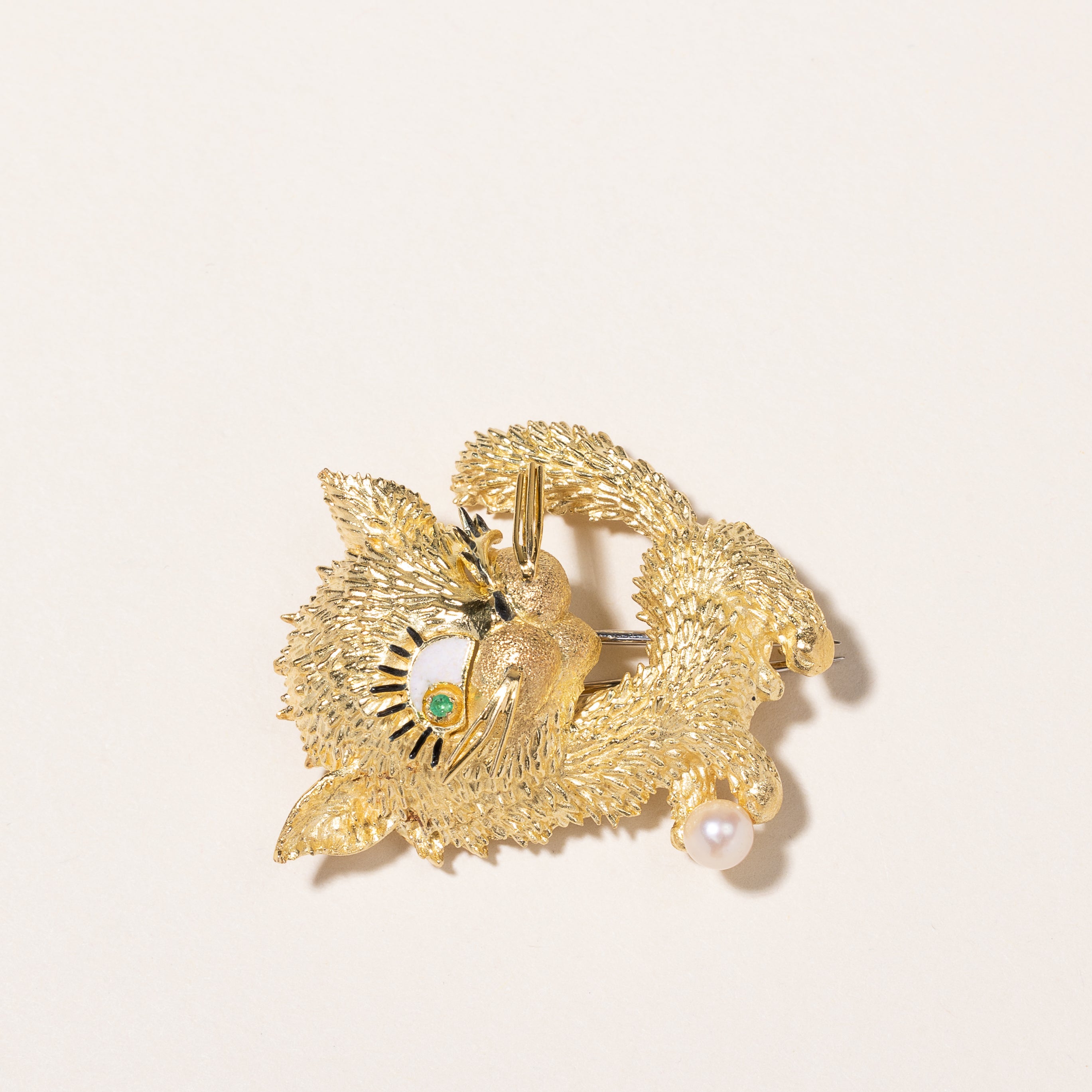 Pearl & Emerald Cat Brooch | 5.20mm, 0.02ct |