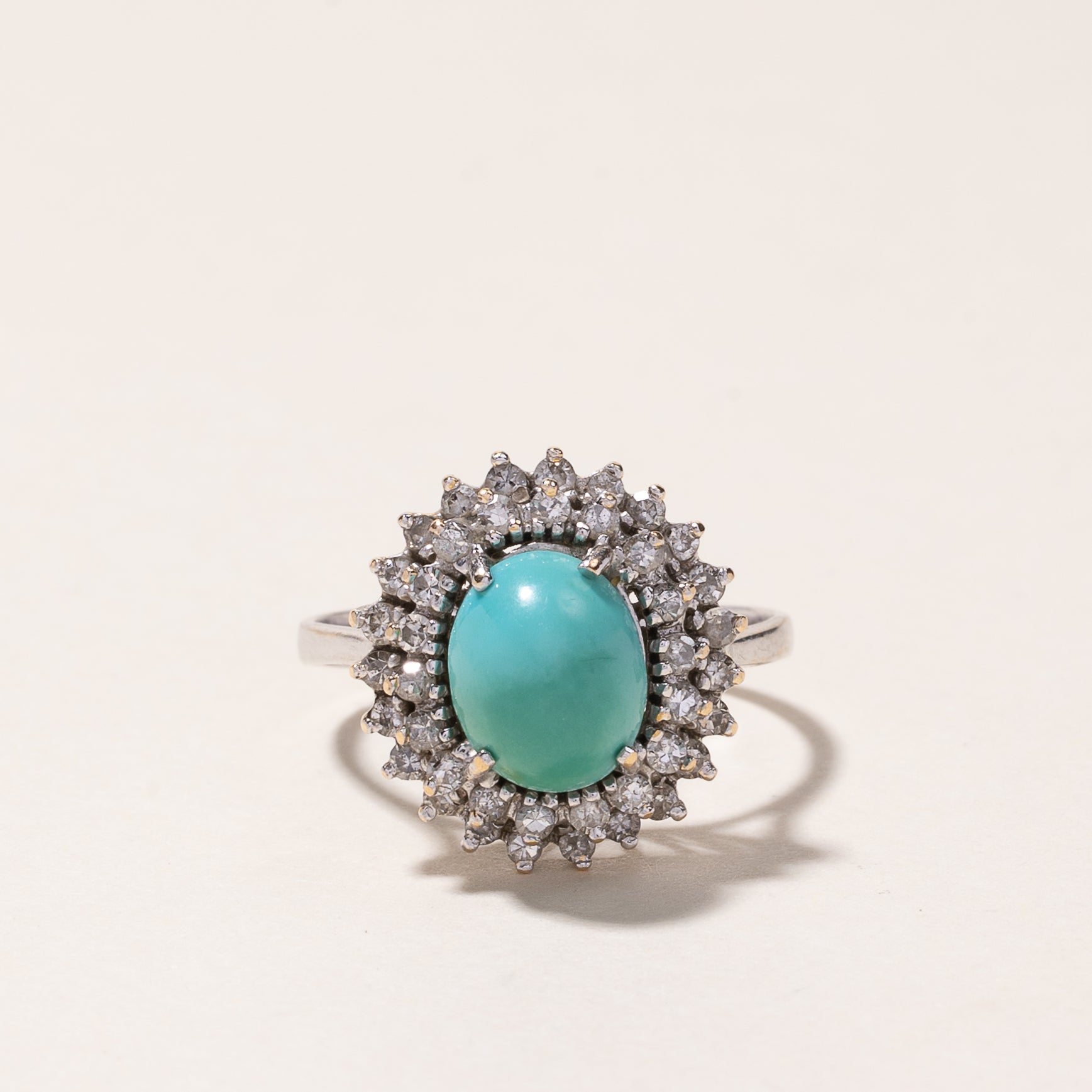 Bague en or blanc 18 carats, turquoise et diamants | 2,74 ct, 0,54 ct au total | Taille 7,25
