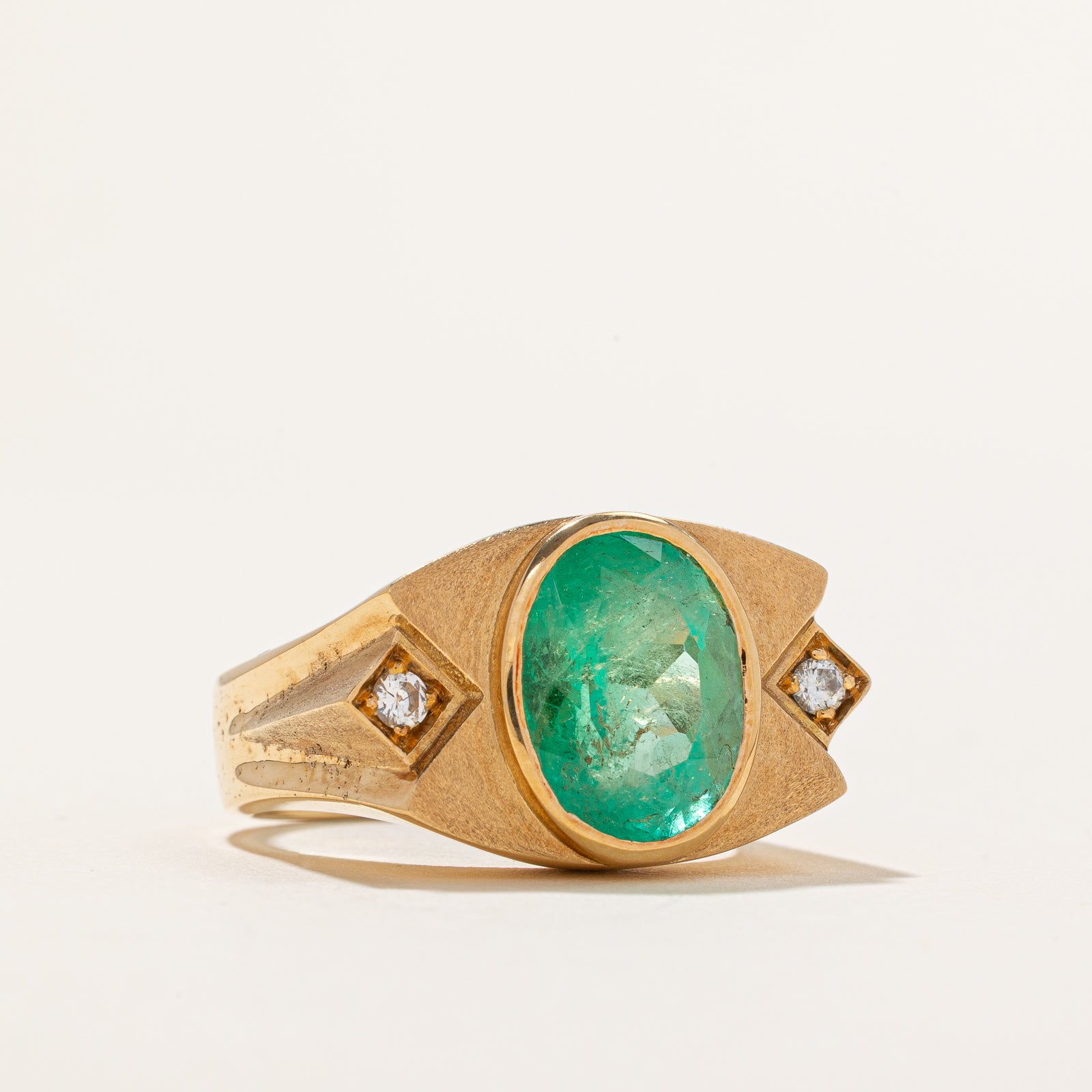 5.75ct Colombian Emerald & Diamond Cocktail Ring | 5.75ct, 0.12ctw | SZ 10