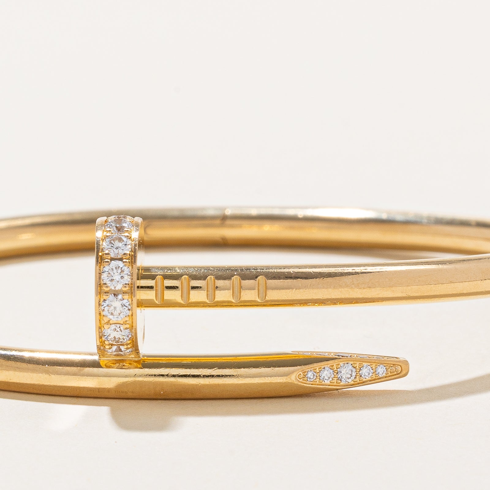 'Cartier' Juste un Clou Bracelet, Classic Model, Diamonds | 30.57ctw | 6"