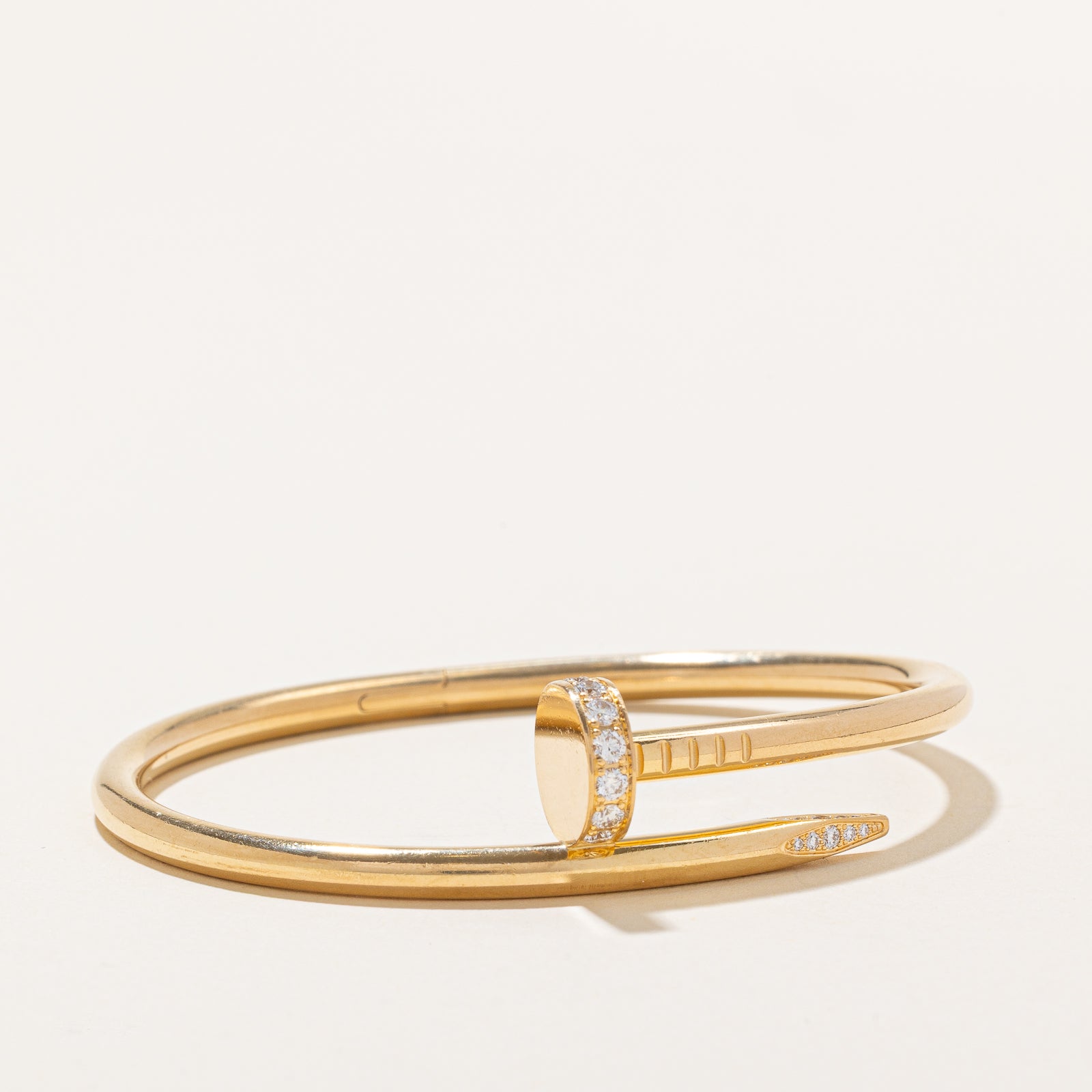 'Cartier' Juste un Clou Bracelet, Classic Model, Diamonds | 30.57ctw | 6"