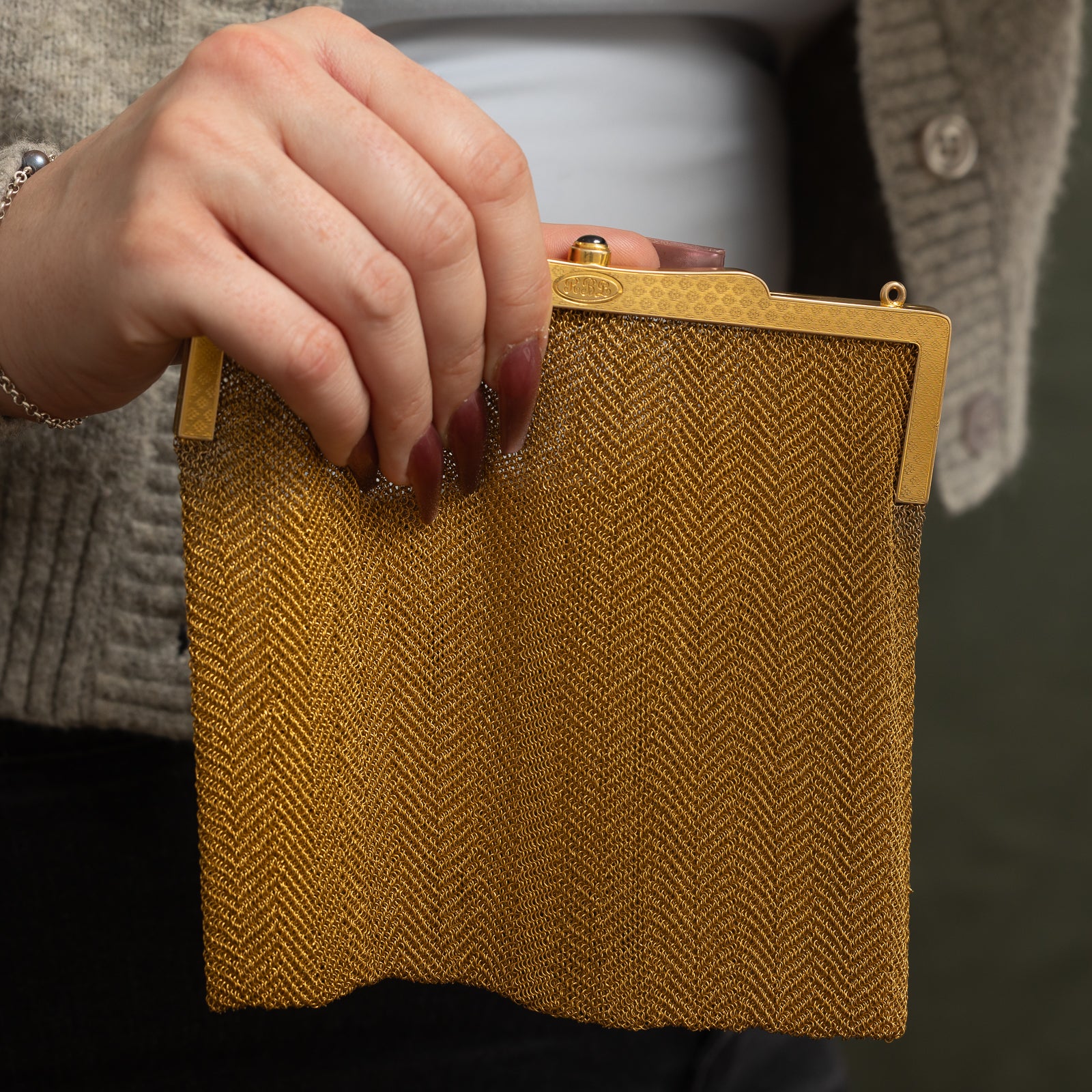 Vintage solid 14k Gold & Sapphire Mesh-link Purse | 1.00ct