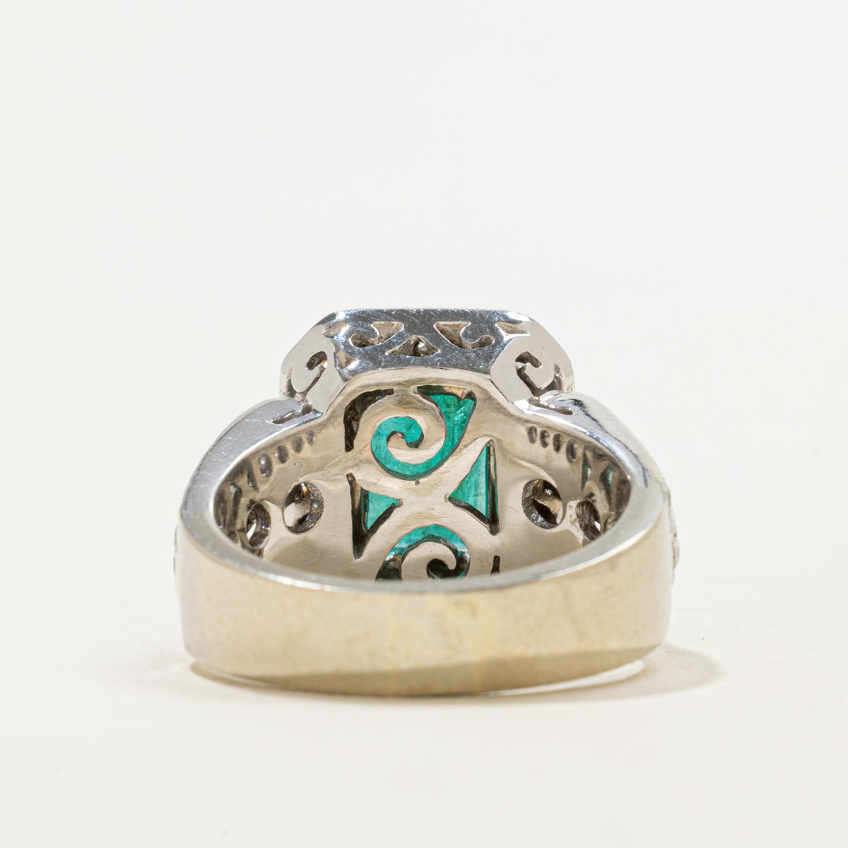 Emerald & Diamond Halo Cocktail Ring | 2.22ct, 1.00ctw | Sz 7