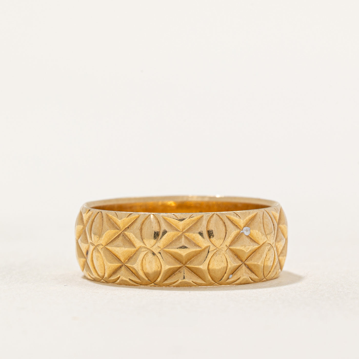 Bague en or jaune 18 carats poinçonnée à Londres en 1965 | Taille 7,25
