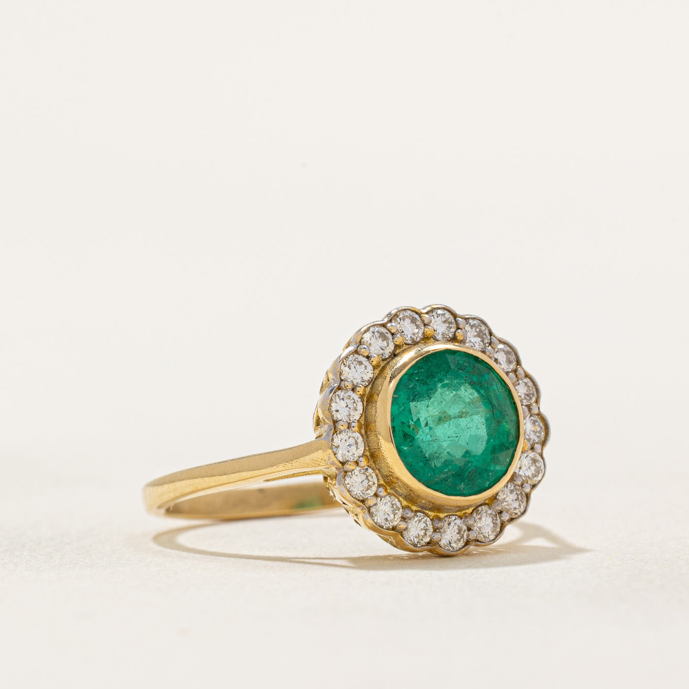 Vintage British-made natural Zambian Emerald & Diamond ring | 1.40ct, 0.34ctw | SZ 6.75 |
