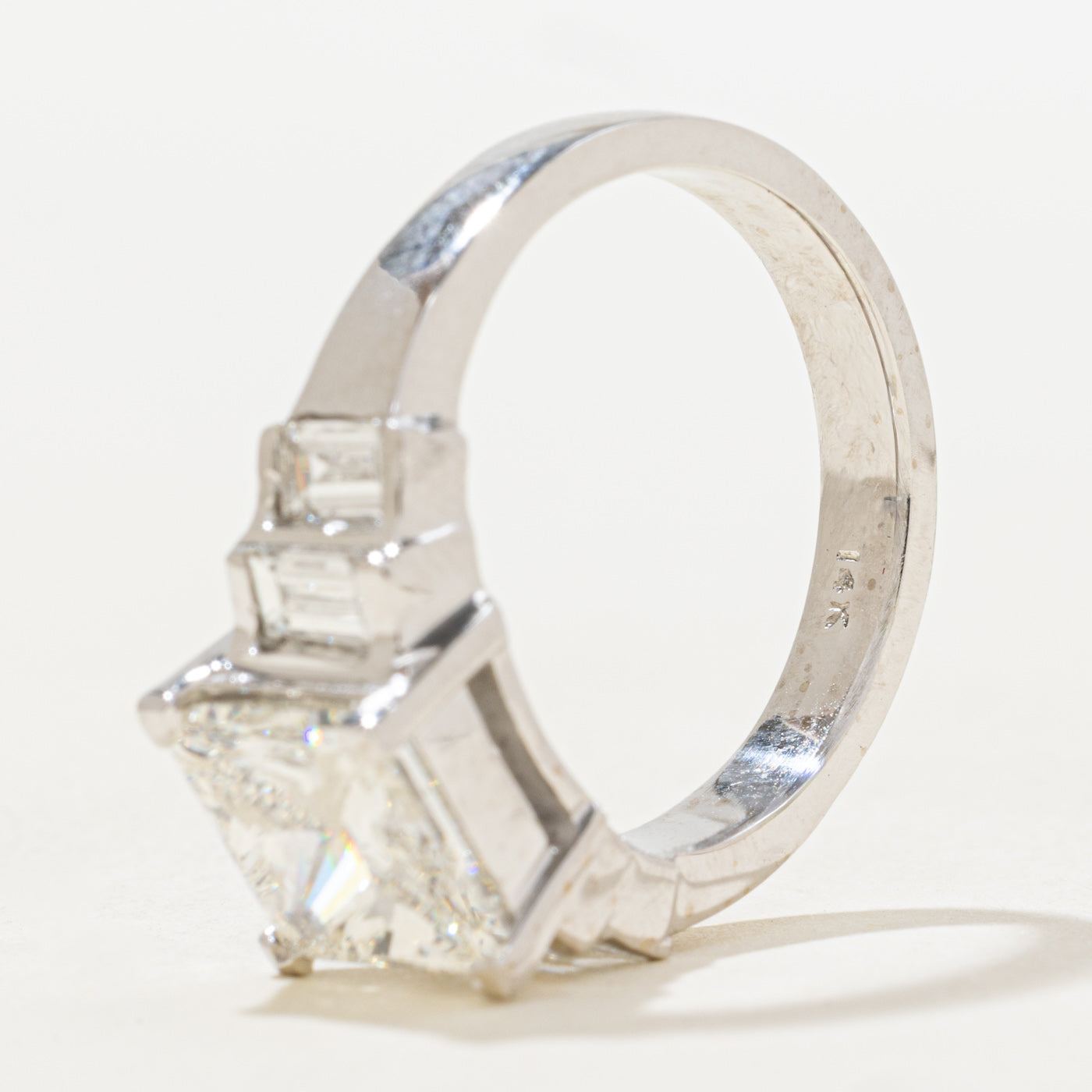 3.01ct GIA-graded Natural Diamond Engagement Ring | GIA 3.01ct | 0.80ctw | SZ 7.25