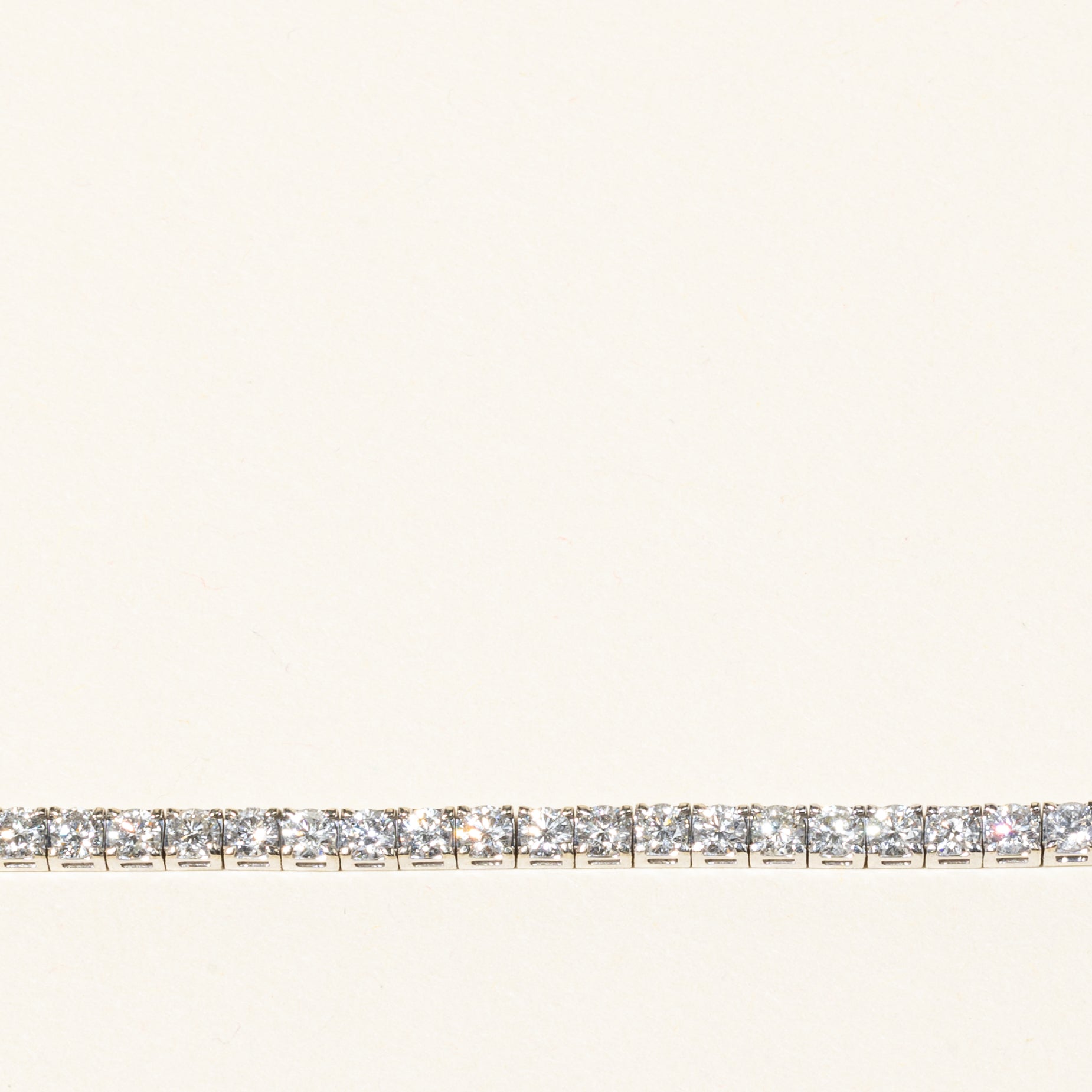 Bracelet tennis en or blanc 14 carats et diamants | 3,71 ct au total | Taille 7"
