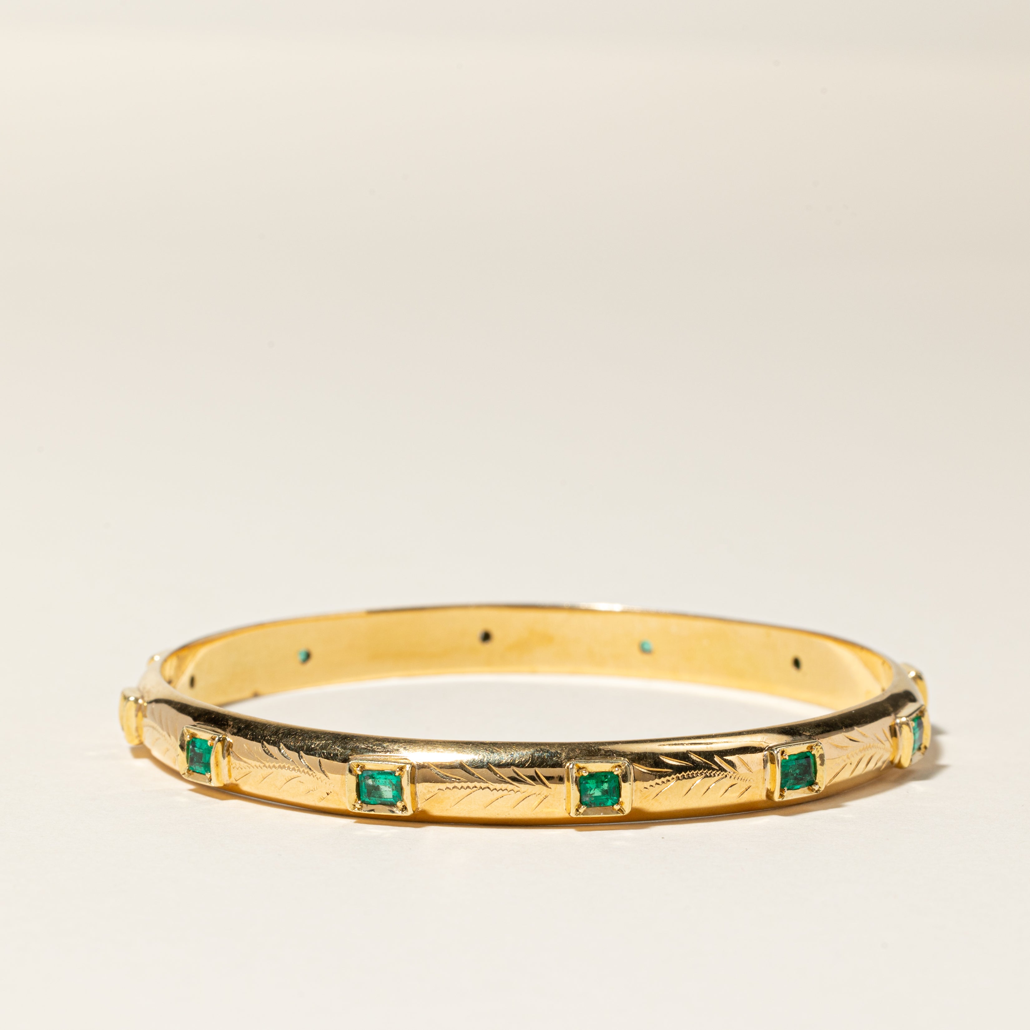 18K Yellow Gold Emerald Bangle | 1.93ctw | 7.75" |