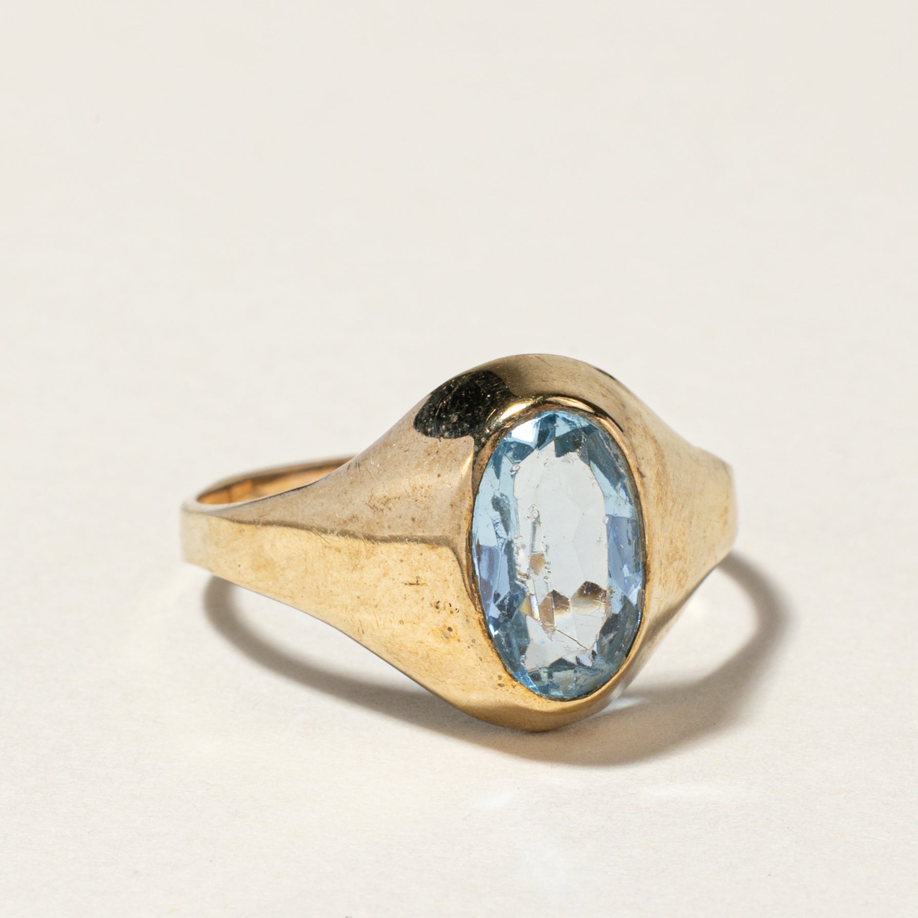 8k Bezel Set Oval Cut Blue Glass Ring | 1.80ct | SZ 8
