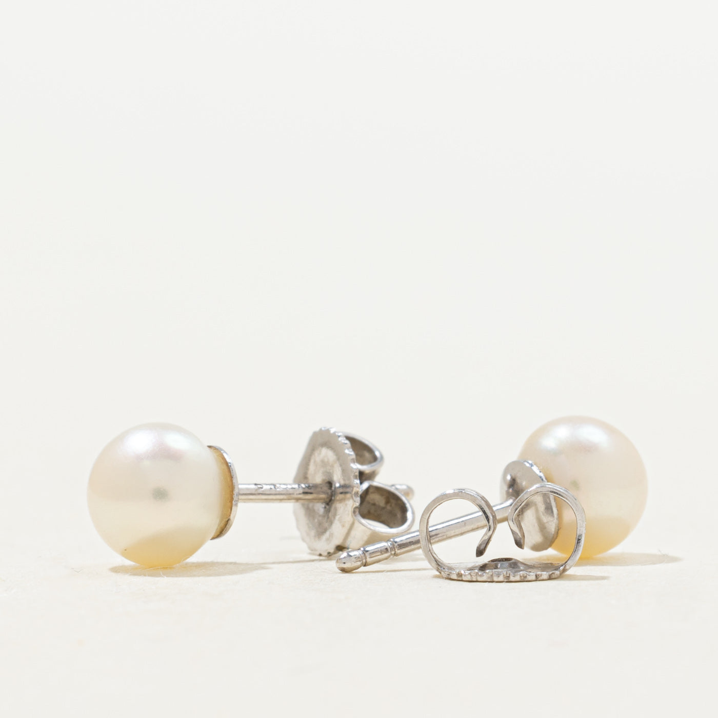 'Tiffany & Co' Tiffany Signature Pearl Earrings