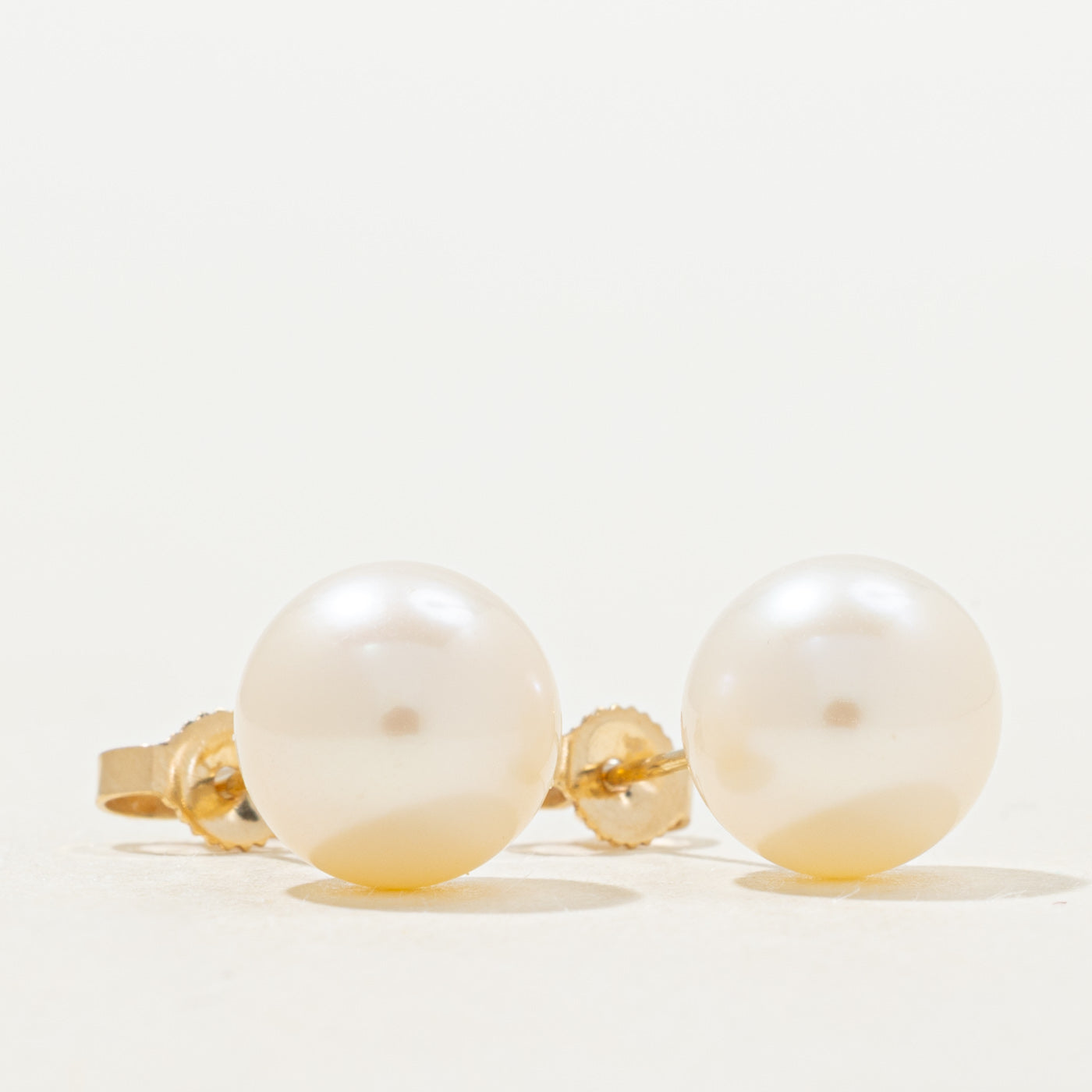 14K Round Pearl Stud Earrings