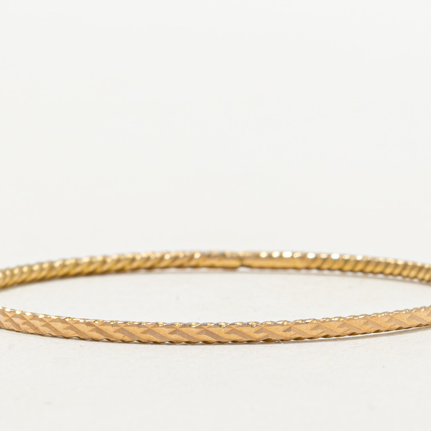 Bracelet texturé en or jaune 15 carats | 12,7 cm