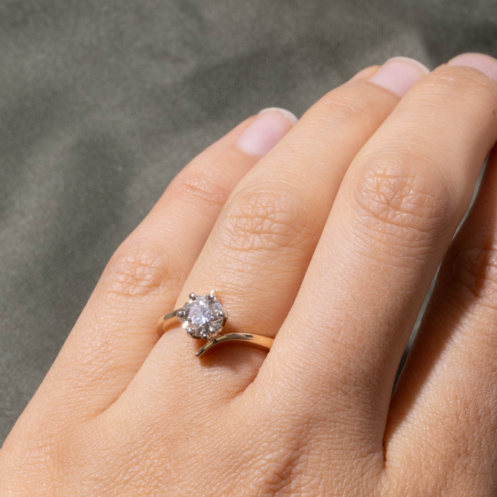 14k Solitaire Diamond Bypass Engagement Ring | 0.87ct | SZ 6