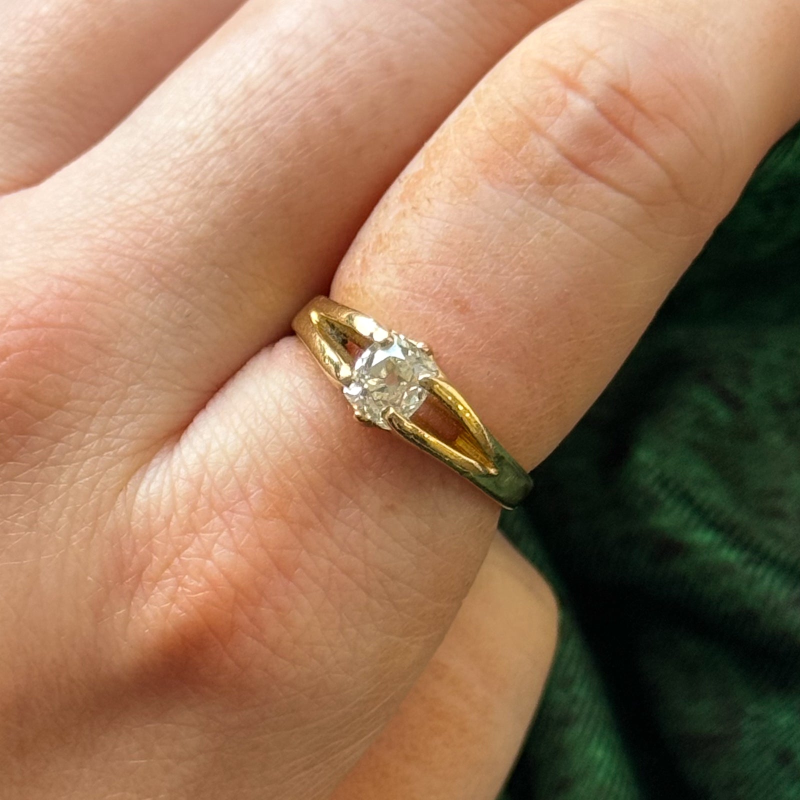 Bague de fiançailles solitaire Old Mine à anneau fendu | 0,65 ct | Taille 7,25 |
