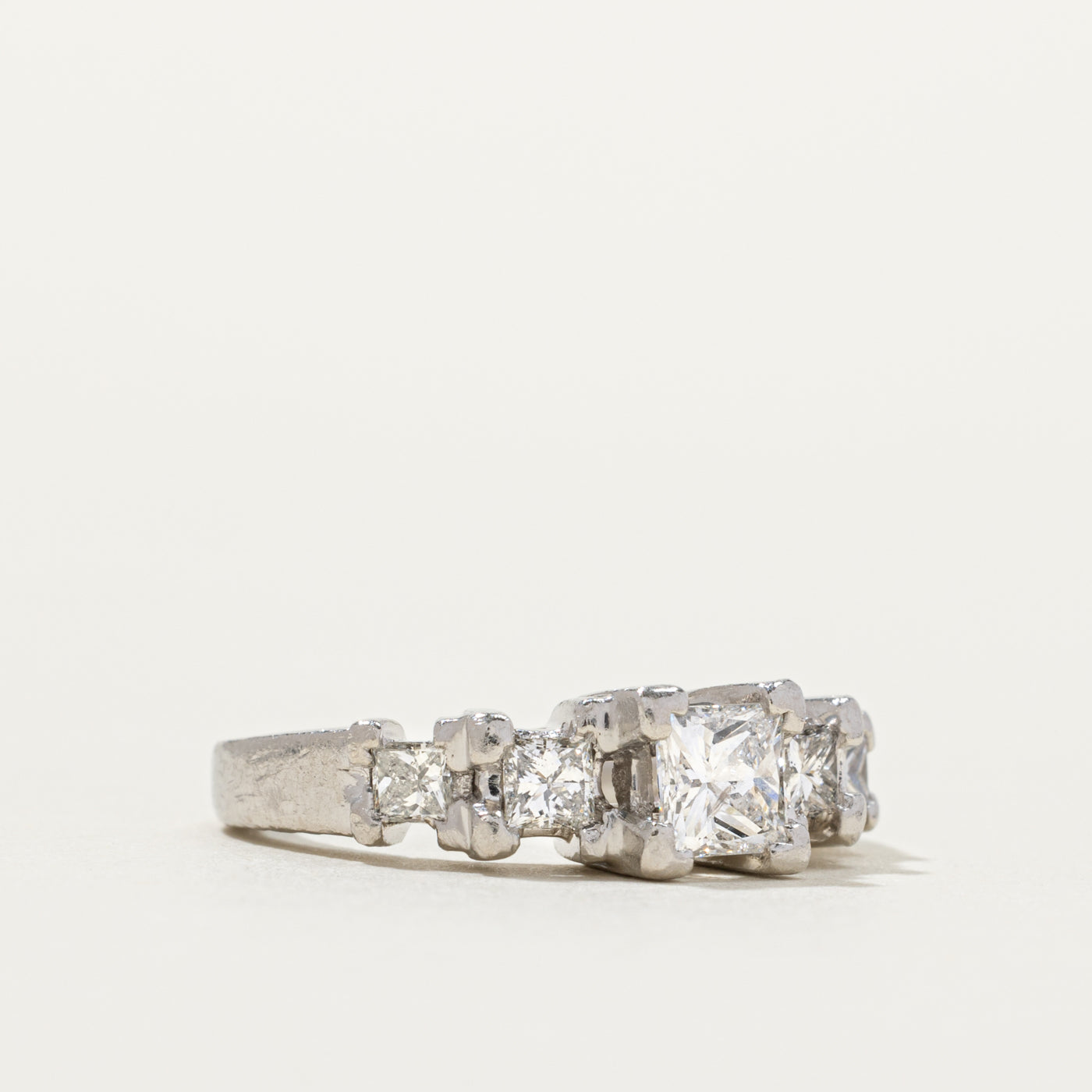 Bague en platine 900 sertie de diamants (réf. 801-721) | 0,50 ct | Taille 5,5
